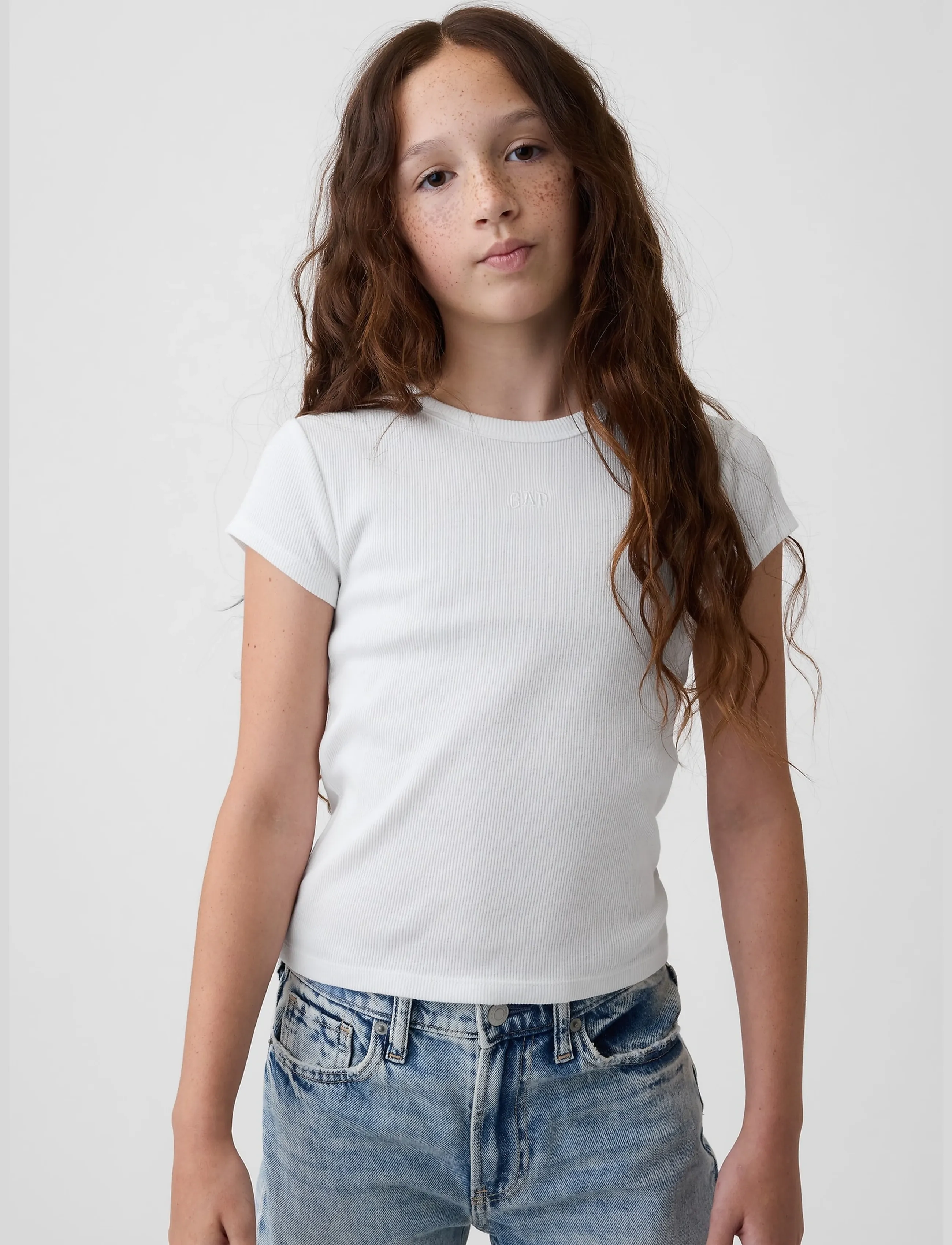 GAP Kids Mini Logo T-Shirt from the GAP collection - T-shirts - NEW OFF WHITE / cream
