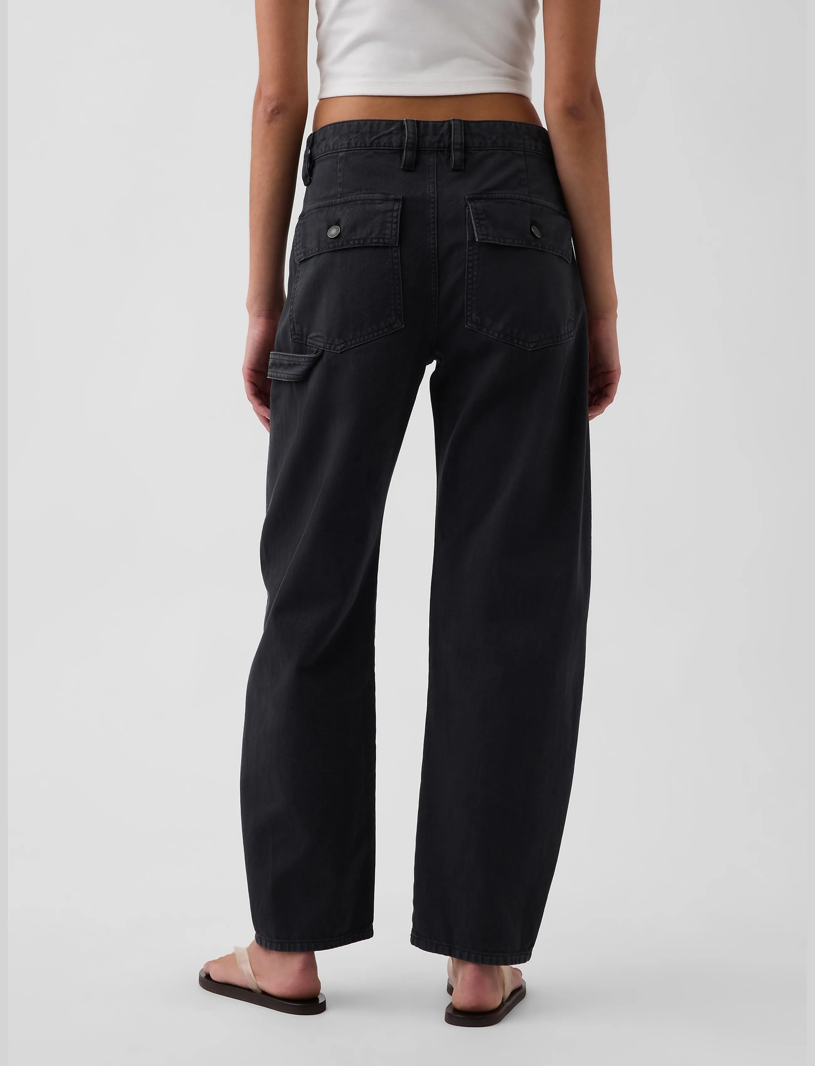 GAP - Mid Rise Barrel Utility Ankle Pants - barrelbyxor - black 1 - 4