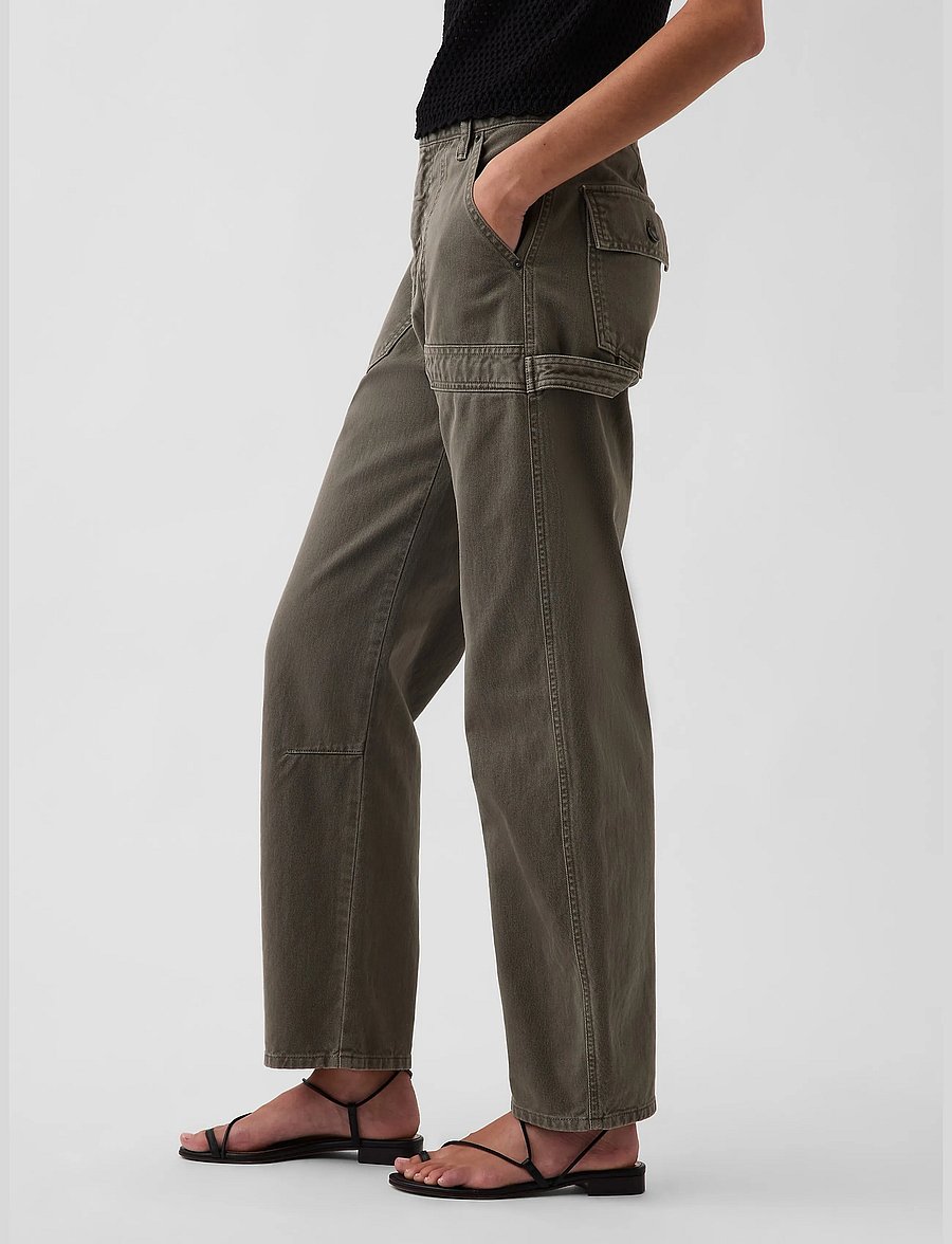 GAP - Mid Rise Barrel Utility Ankle Pants - hosen mit geradem bein - black moss - 3