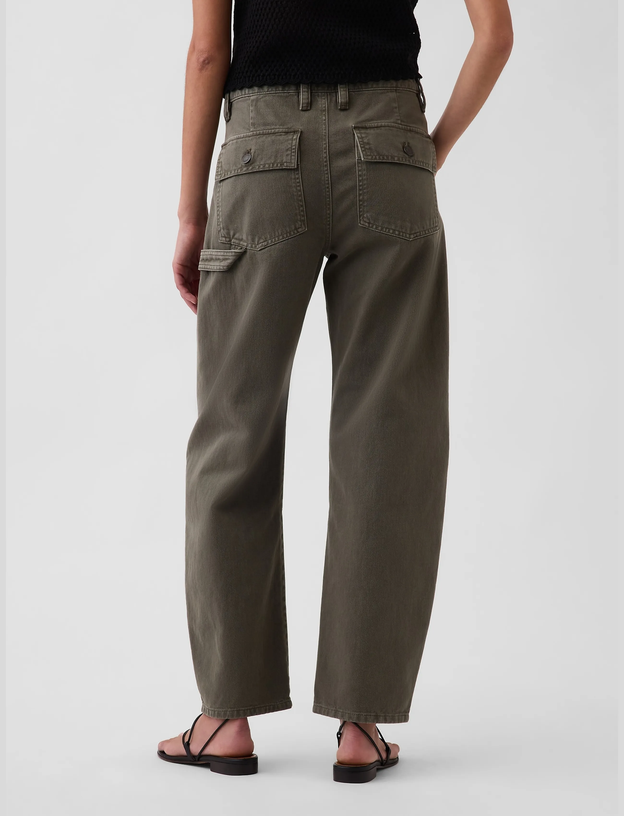 GAP - Mid Rise Barrel Utility Ankle Pants - barrel trousers - black moss - 4
