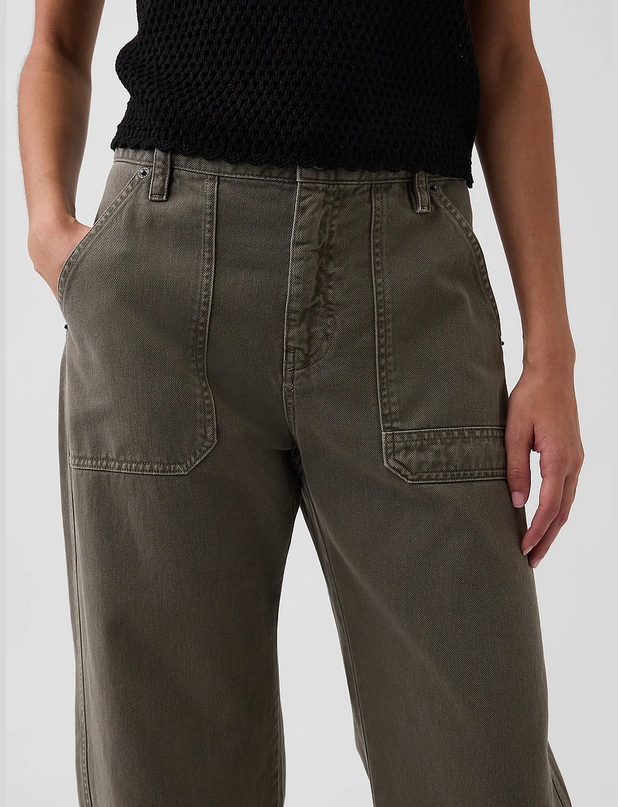 GAP - Mid Rise Barrel Utility Ankle Pants - hosen mit geradem bein - black moss - 5