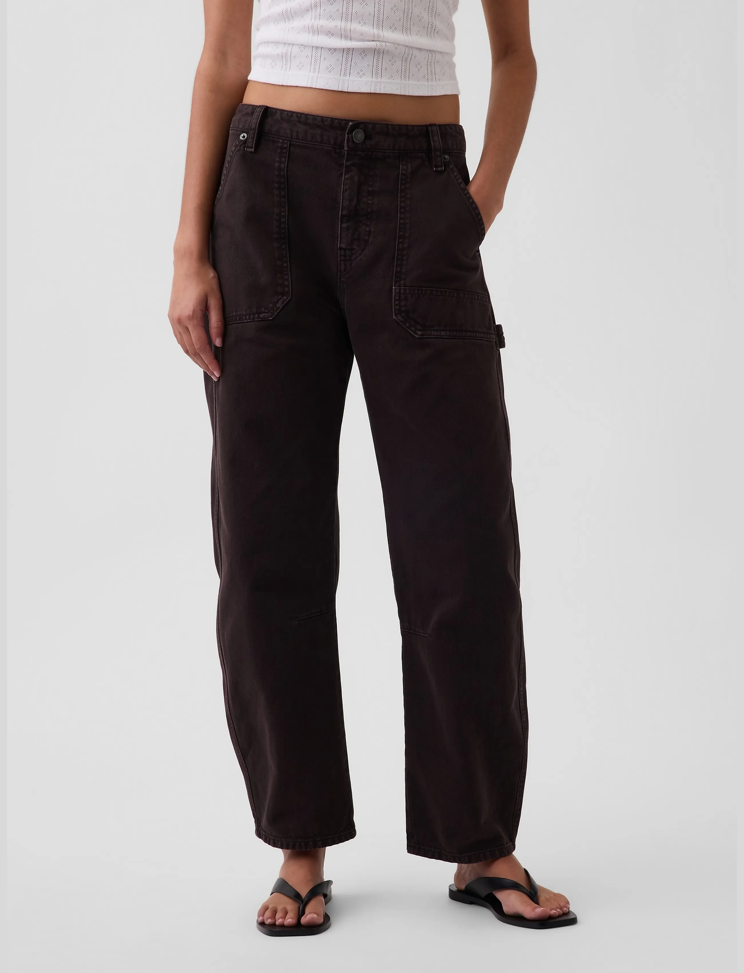 GAP - Mid Rise Barrel Utility Ankle Pants - barrel trousers - terra brown - 2