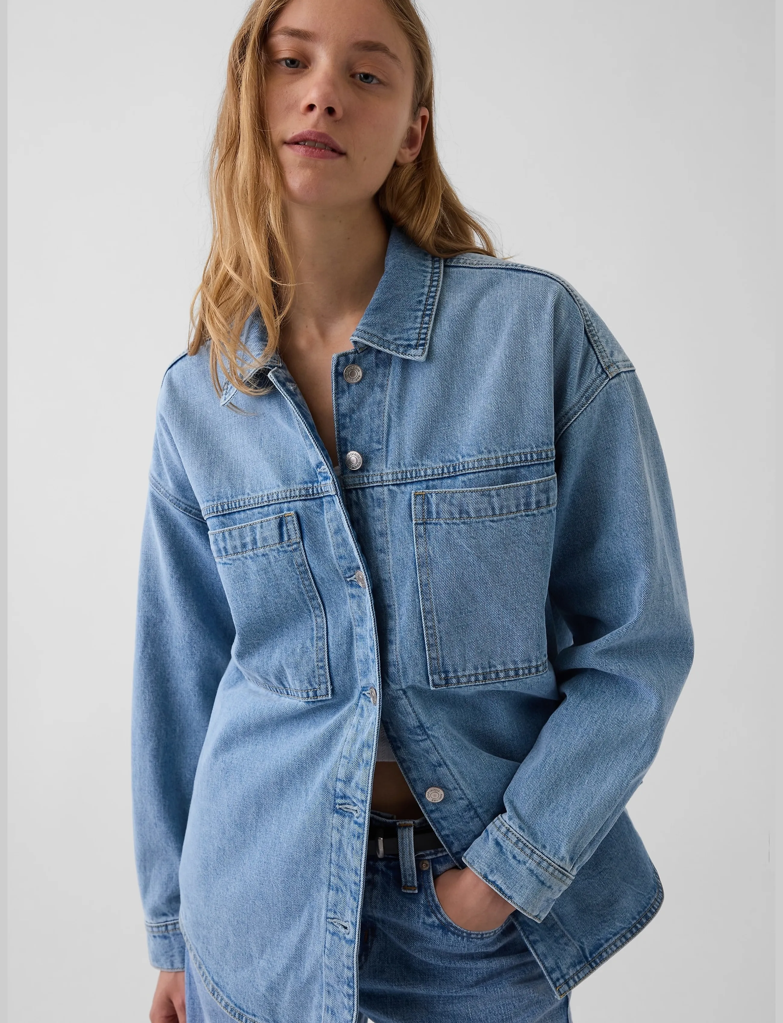 GAP - Denim Oversized Shirt Jacket from the GAP collection - light wash - 4