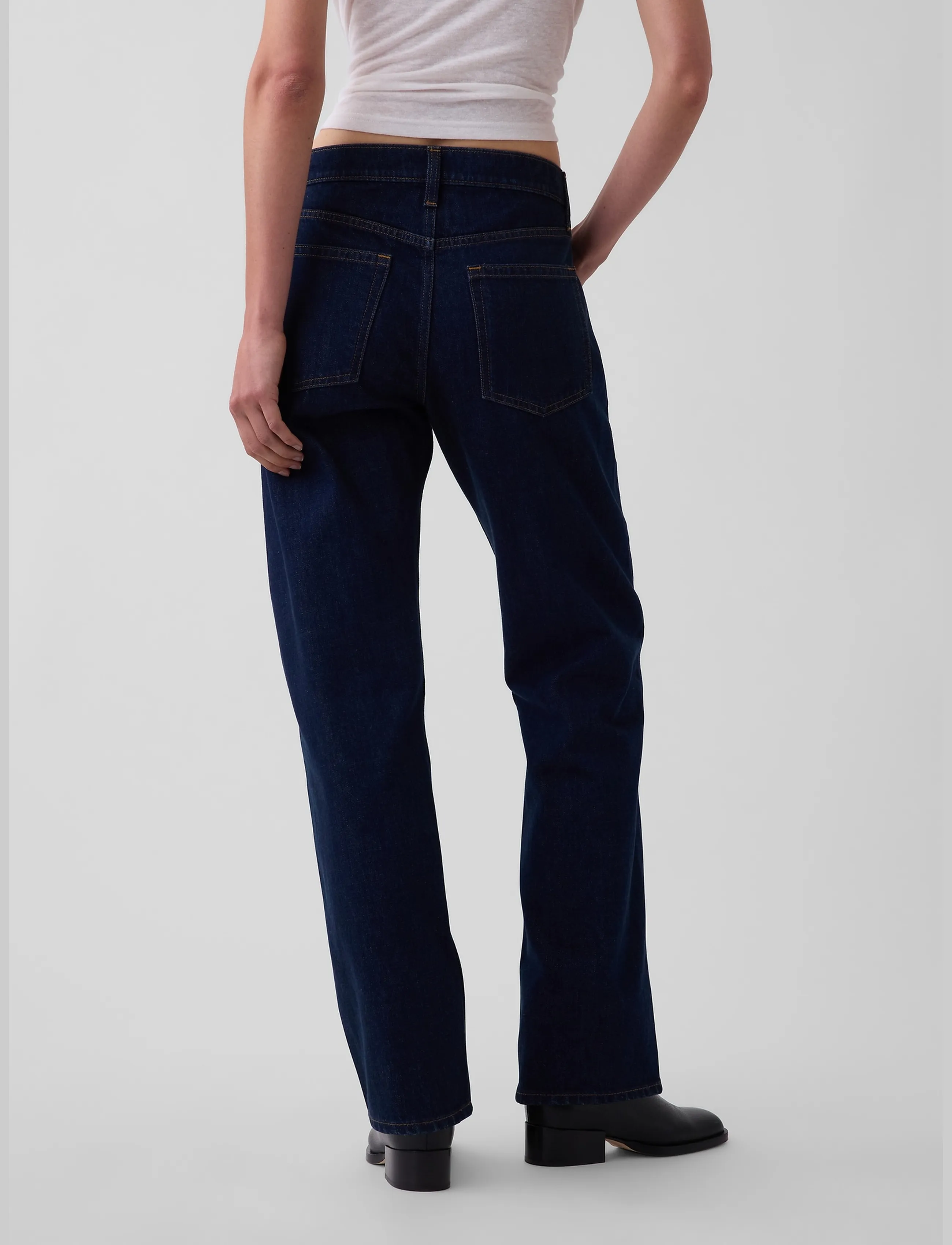 GAP - Mid Rise Straight Taper Jeans - tapered jeans - rinse wash - 4