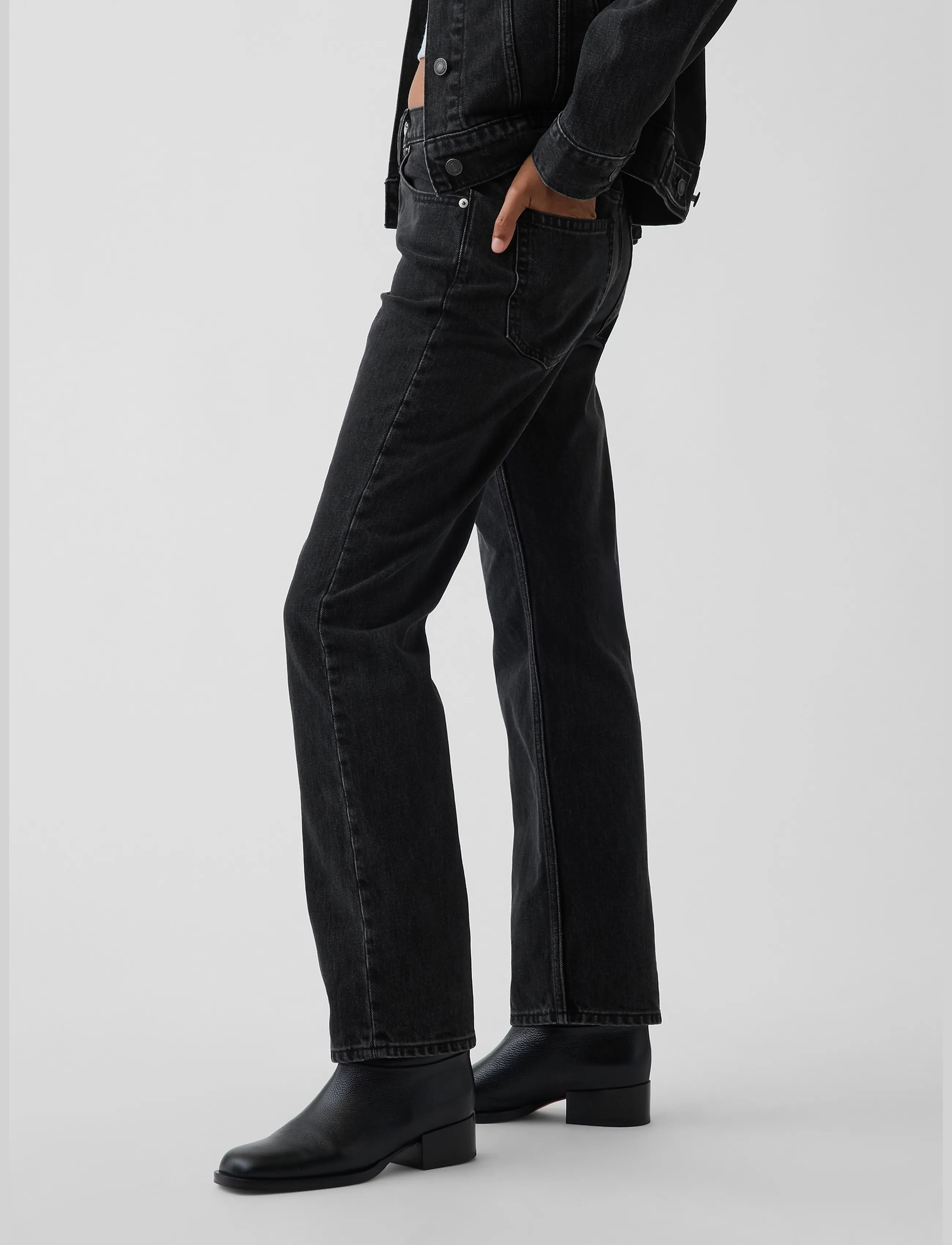 GAP - Mid Rise Straight Taper Jeans - tapered jeans - black wash - 3