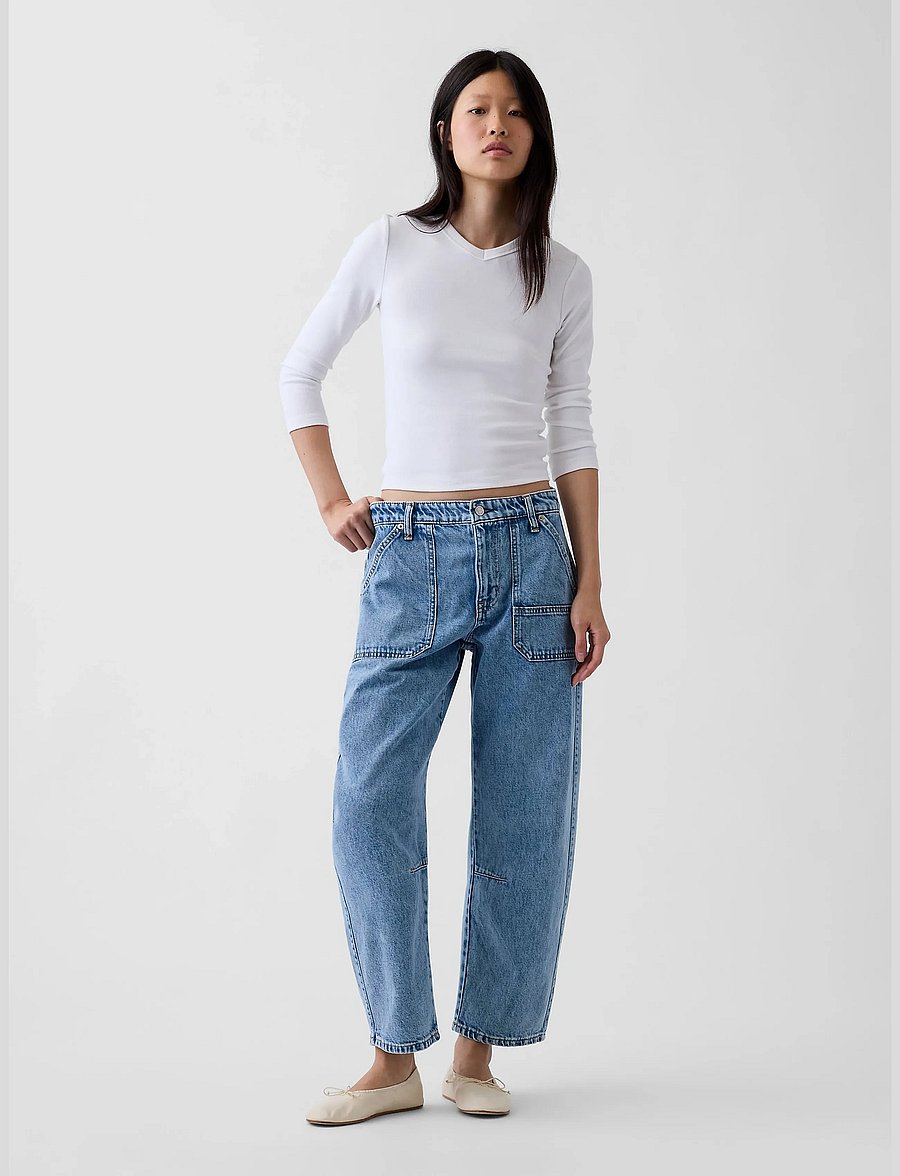 GAP - Mid-Rise Barrel Utility Jeans from the GAP collection - barrel jeans - light wash - 0
