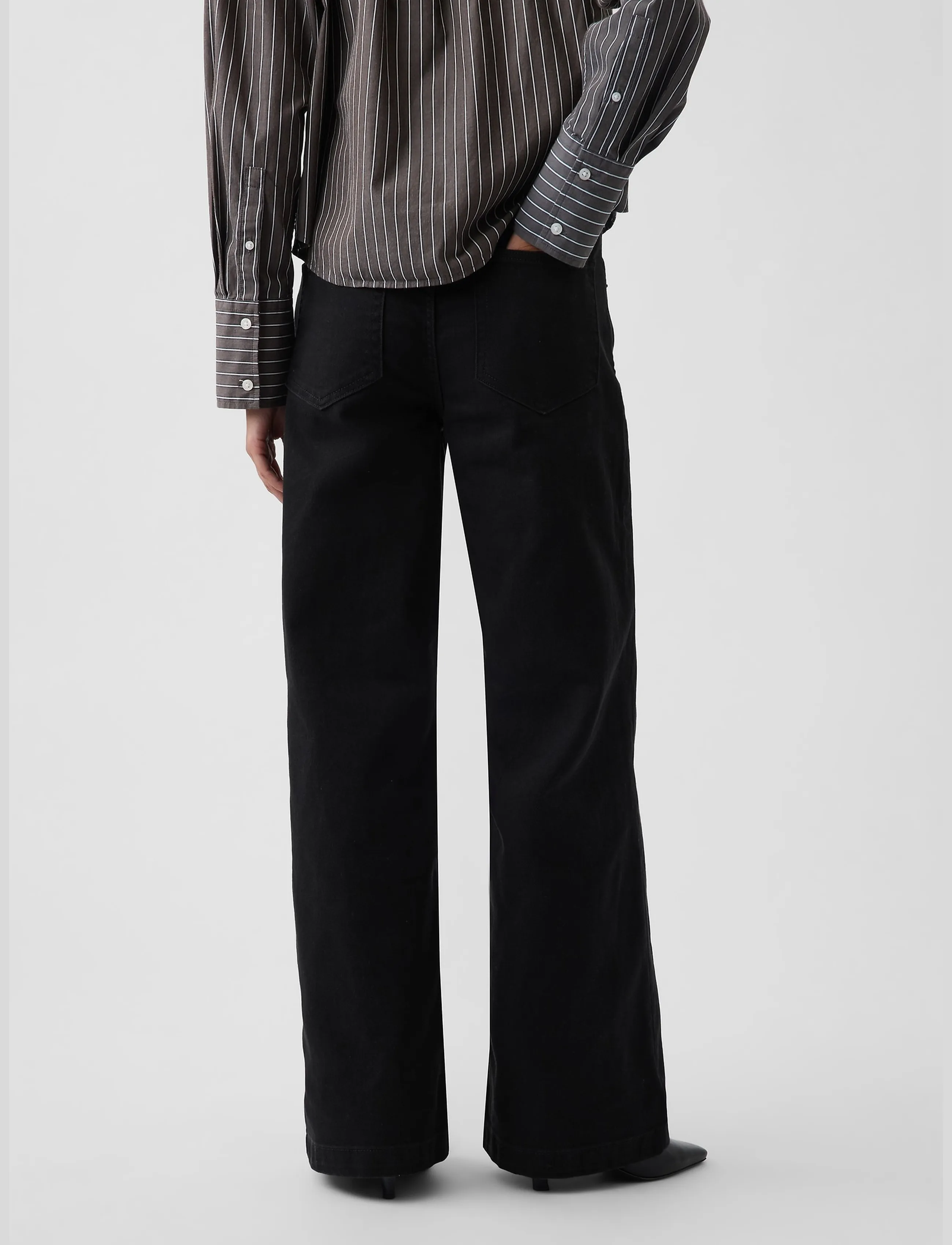 GAP - High-Rise Stride Jeans from the GAP collection - hosen mit weitem bein - absolute black - 4