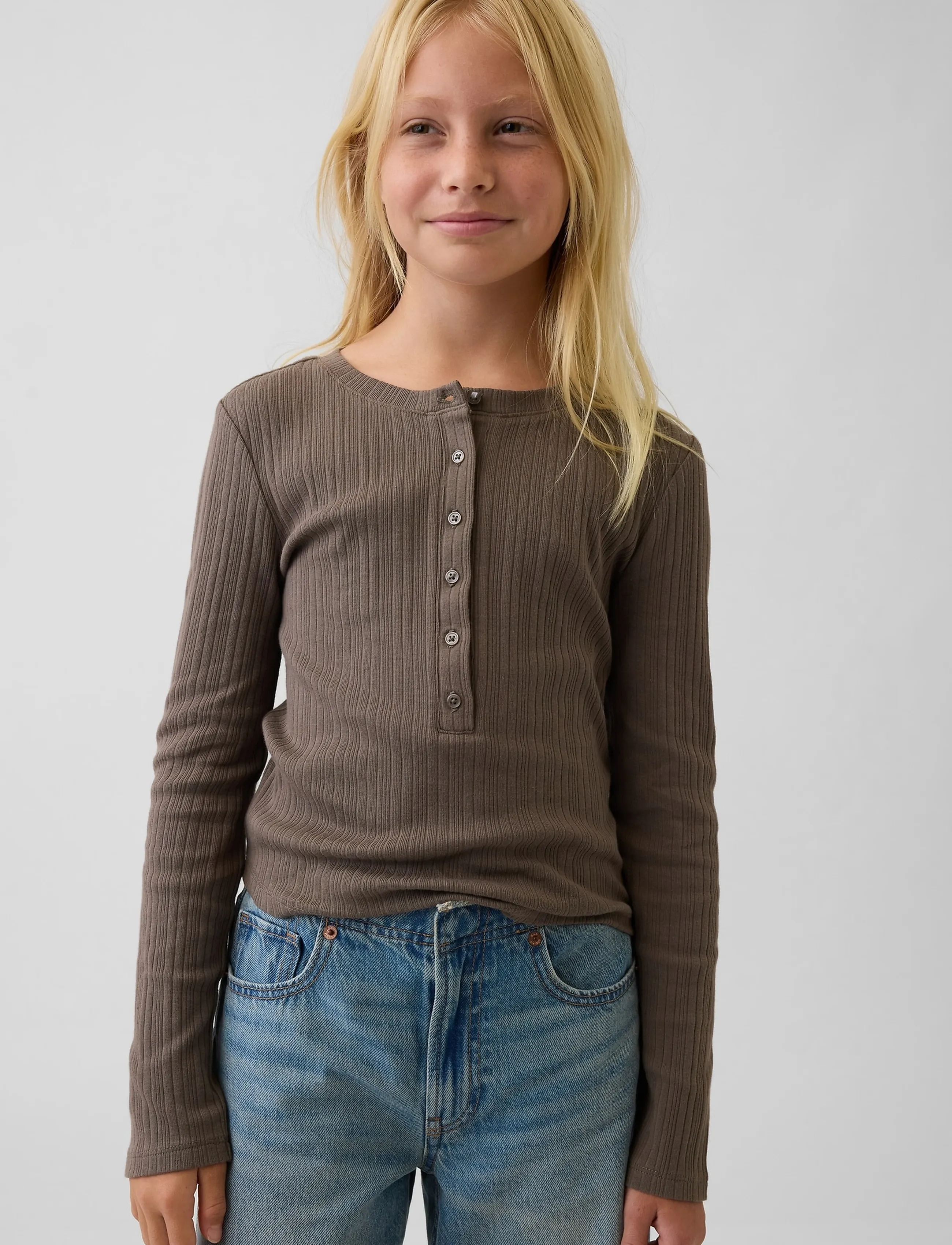 GAP Rib Henley T-Shirt from the GAP collection - Oberteile & T-Shirts - TOASTED ALMOND / brown