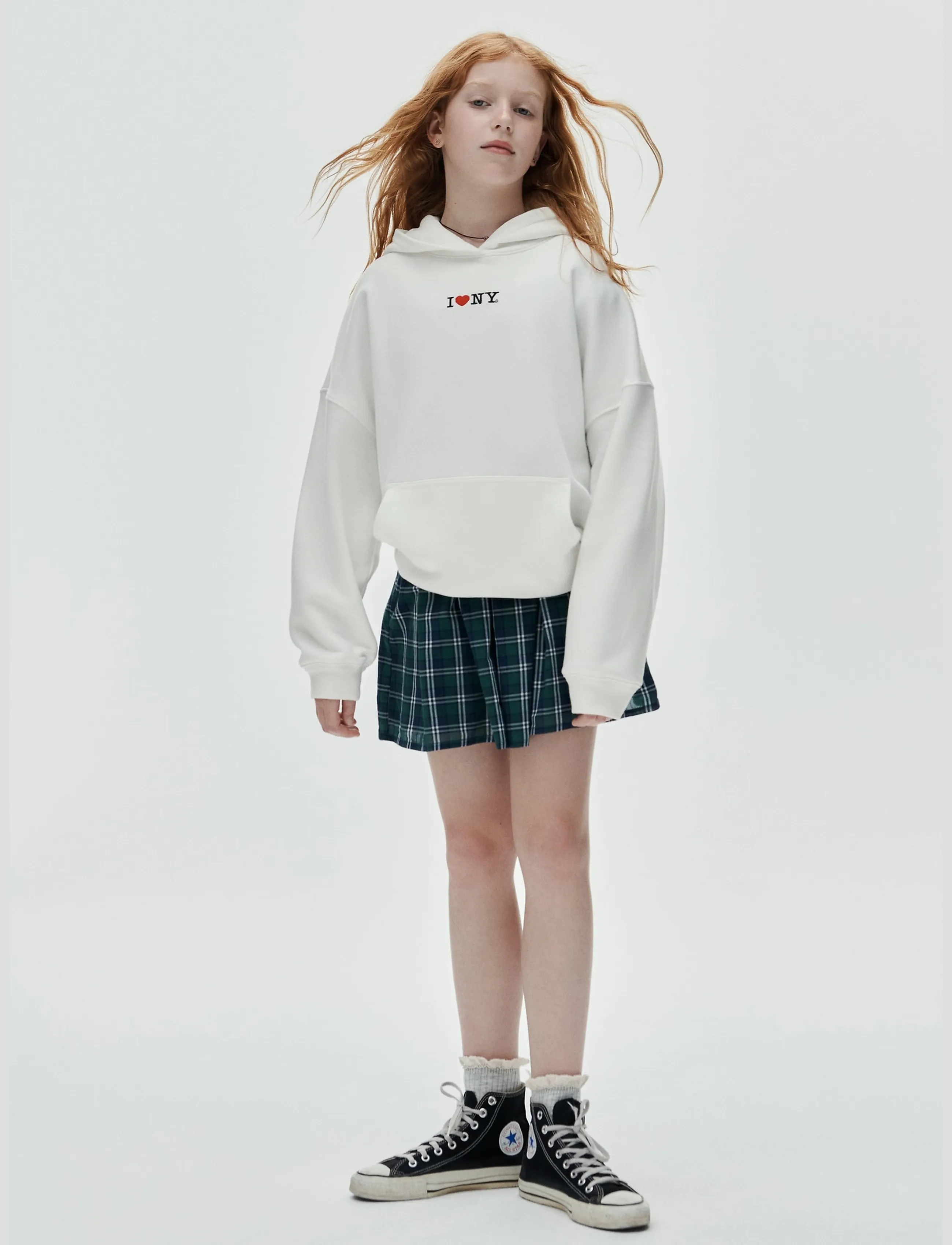 GAP - Kids VintageSoft Oversized I Heart NY Hoodie - new off white - 4