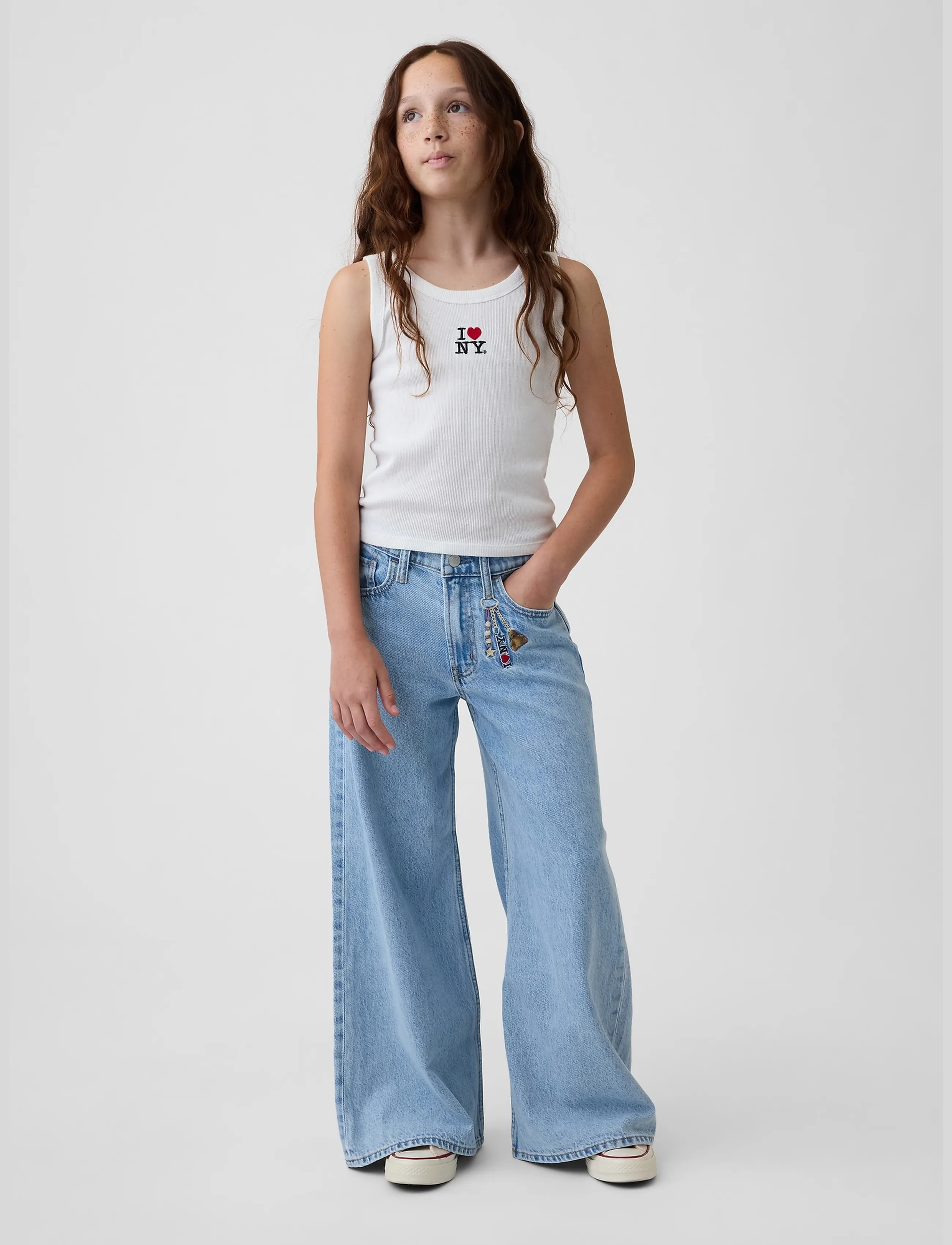 GAP - Kids Low Rise Embroidered I Heart NY Baggy Jeans - loose jeans - light wash - 4