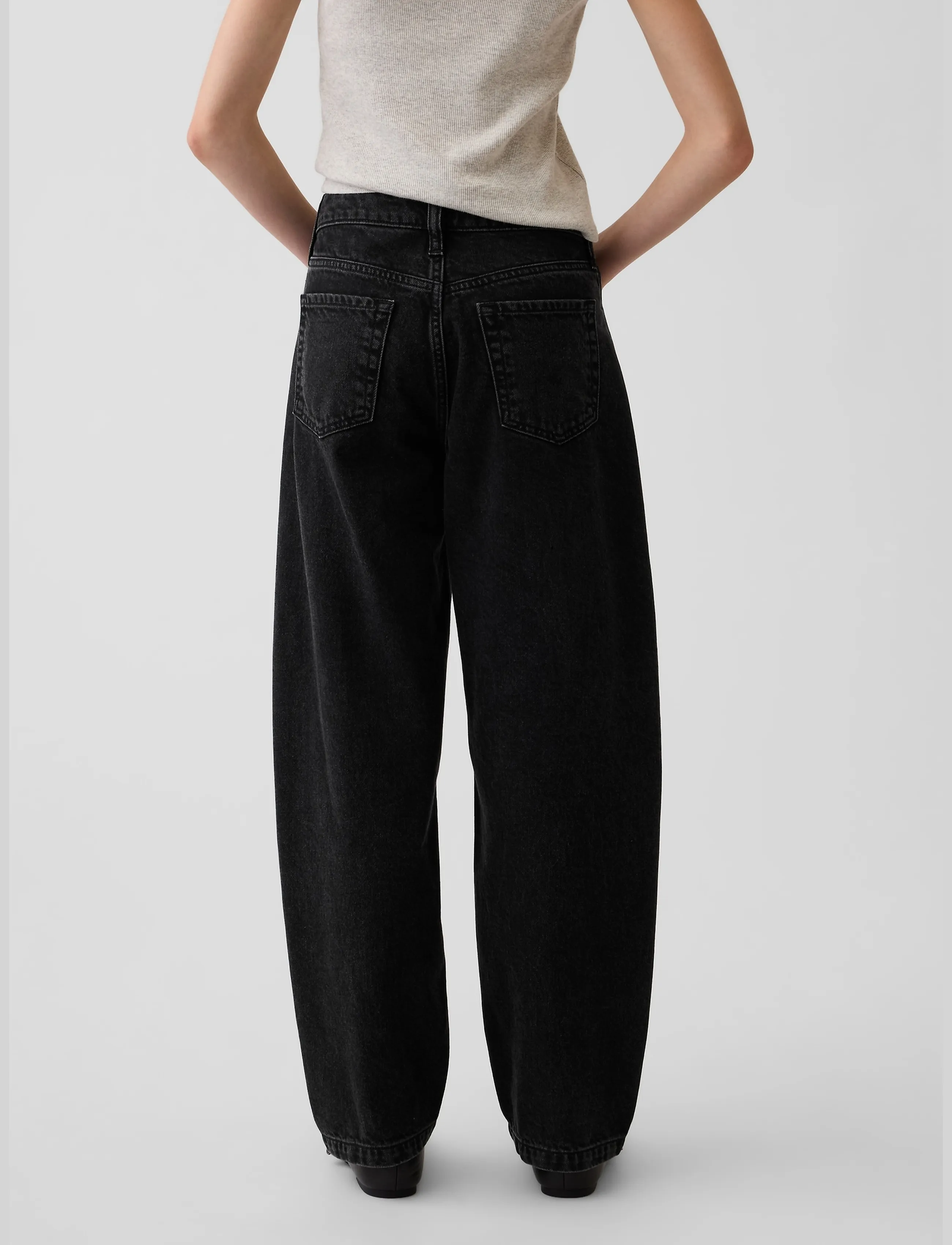 GAP - Kids High Rise Barrel Jeans - black wash - 3