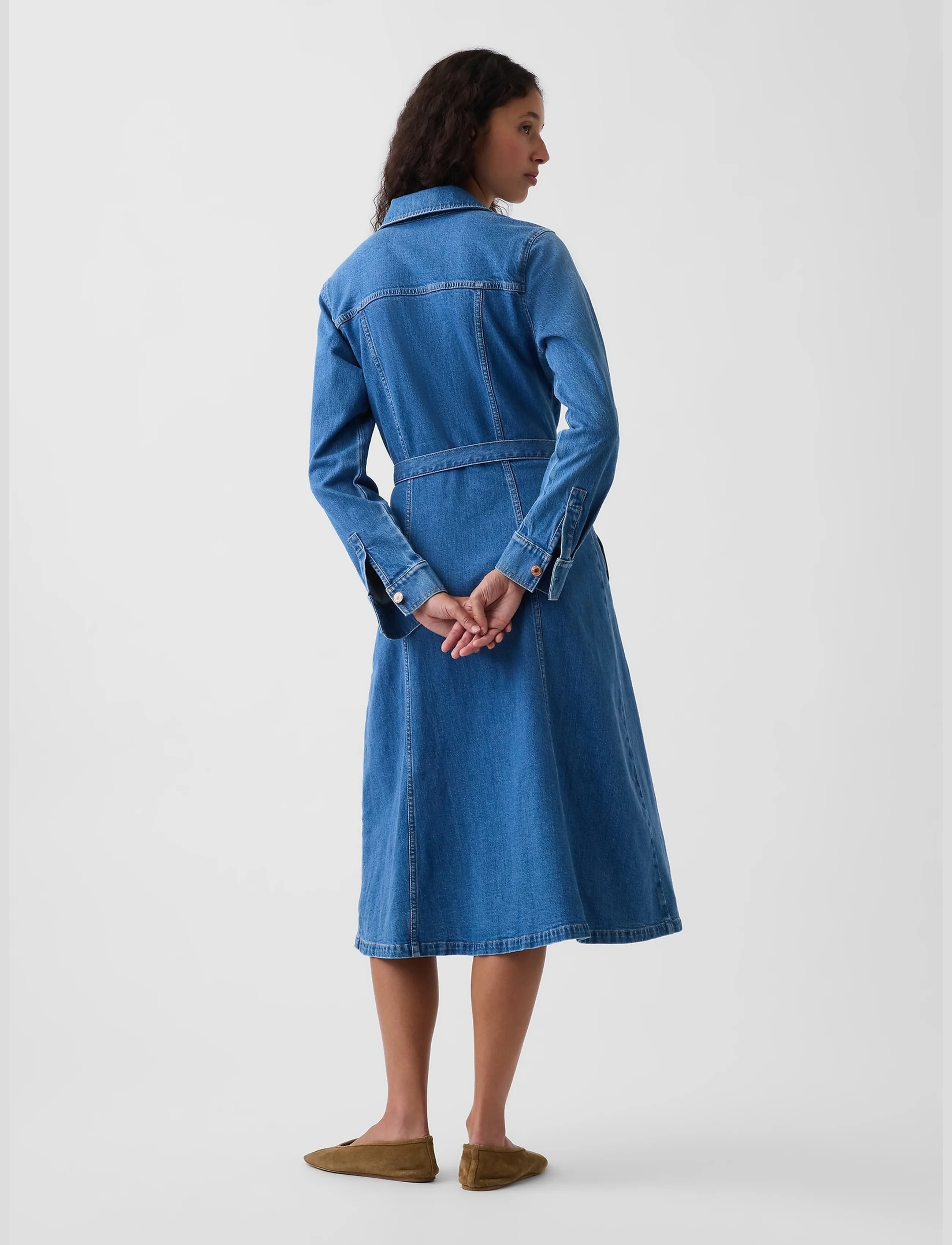 GAP - Denim Tie-Belt Midi Dress from the GAP collection - jeansklänningar - medium wash - 2