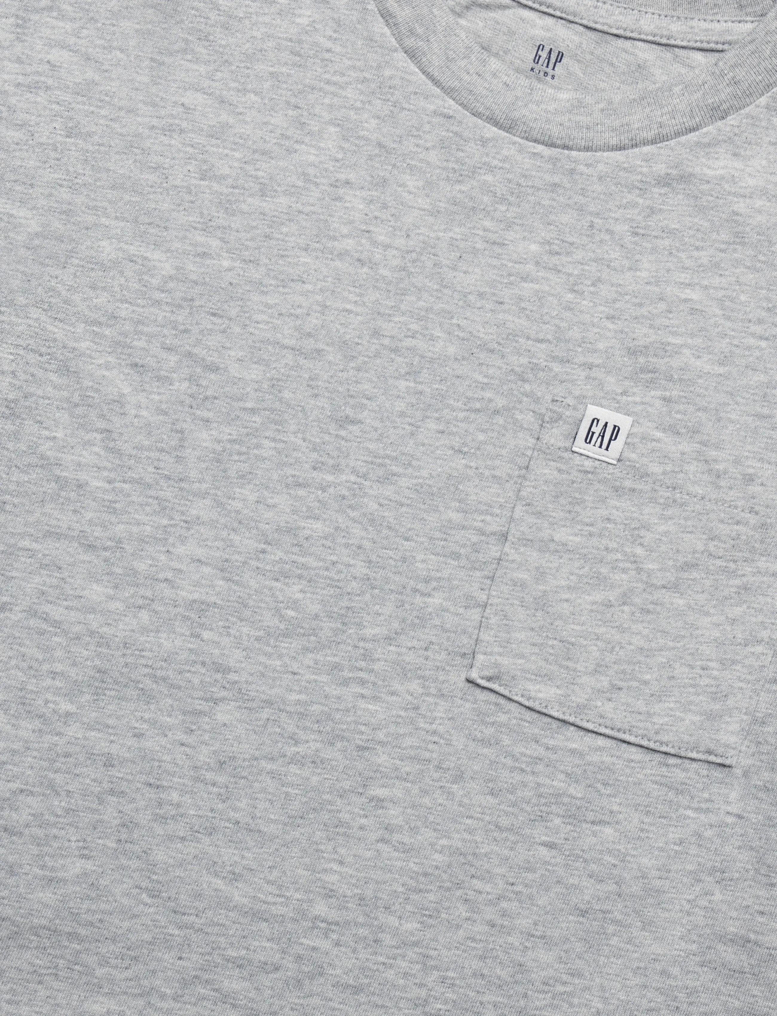 GAP - Logo T-Shirt from the GAP collection - b08 - 2