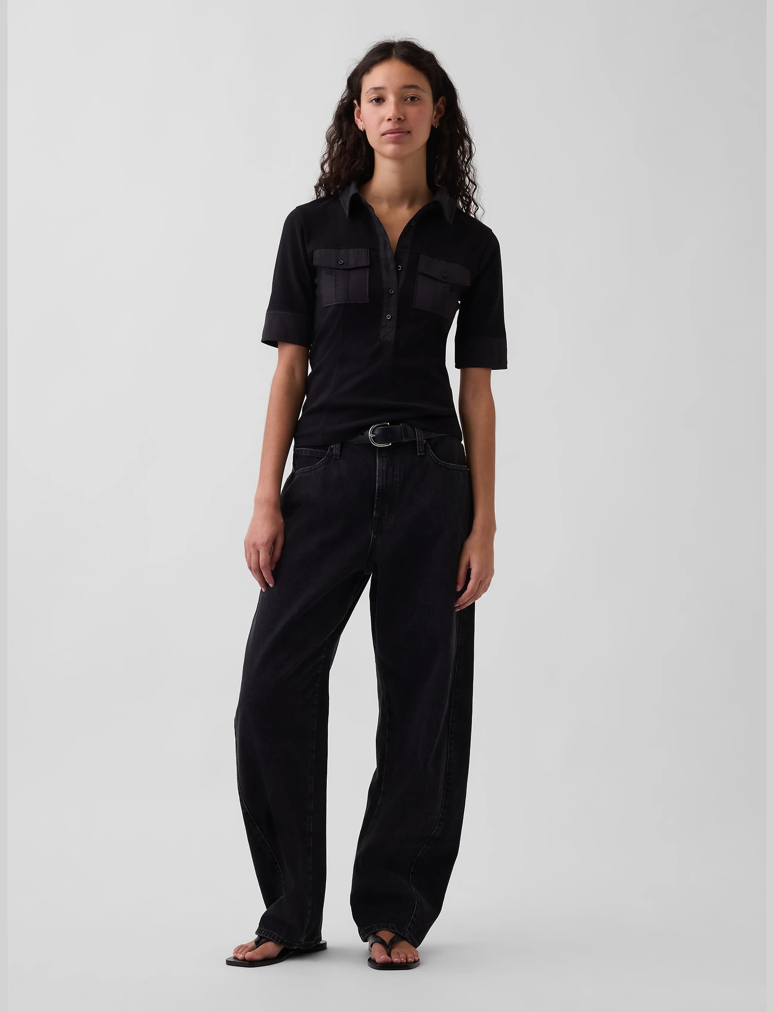 GAP - Modern Elbow-Sleeve Utility T-Shirt from the GAP collection - pikéer - black 200 - 2