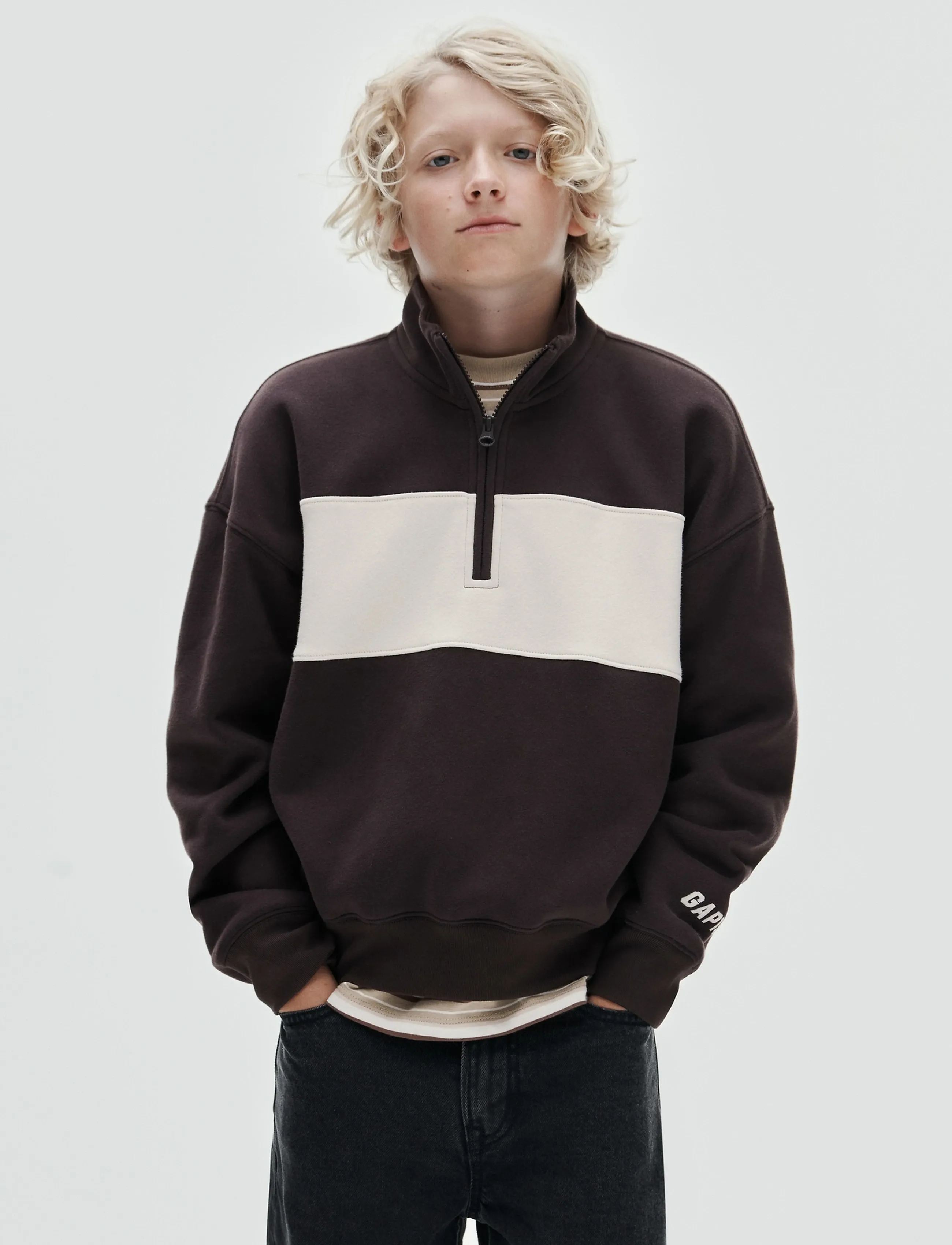 GAP - Fleece Quarter-Zip Sweatshirt from the GAP collection - sweatshirts - terra brown - 4