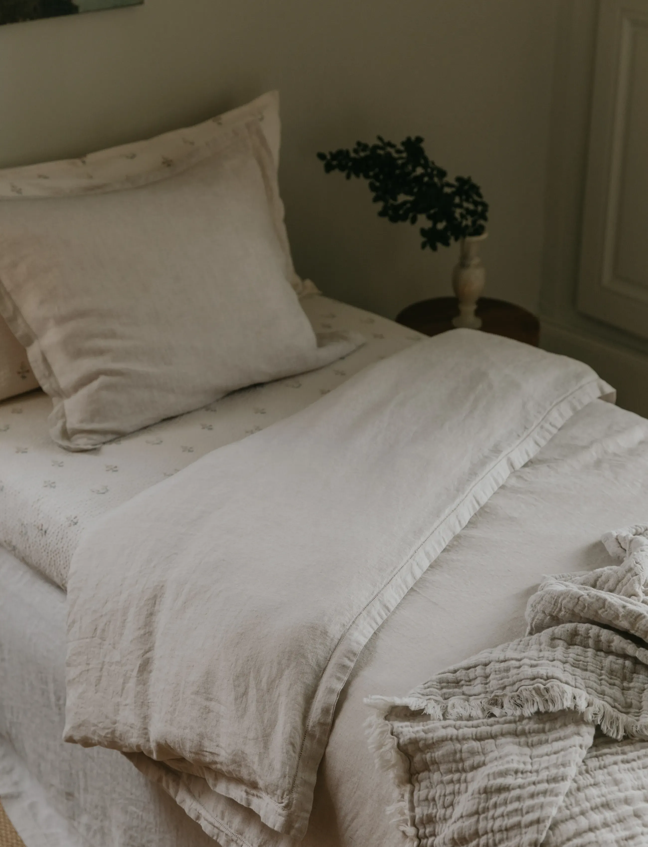 Garbo&Friends Linen Bed Skirt 180X200X53, 90X200X45 cm, Bedtextiles, Creme - Skirt, Homeware