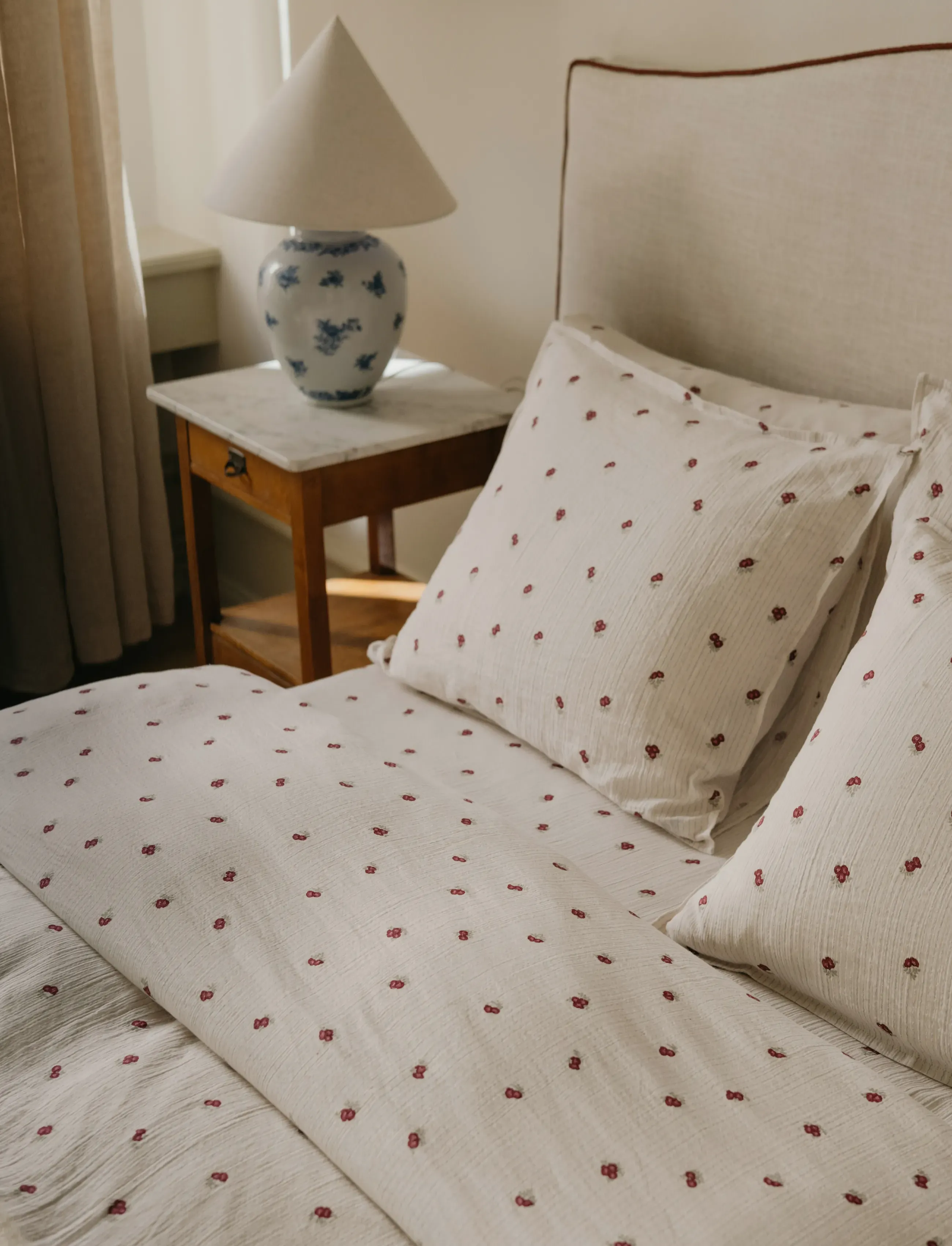 Garbo&Friends - Rosehip Muslin Duvet Cover Single - påslakan - burghundy - 2