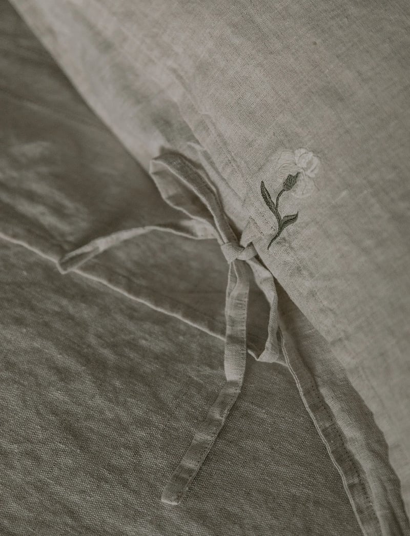 Garbo&Friends - Embroidered Linen Pillowcase, 50x70 cm, Linen - kopfkissenbezüge - linen - 3