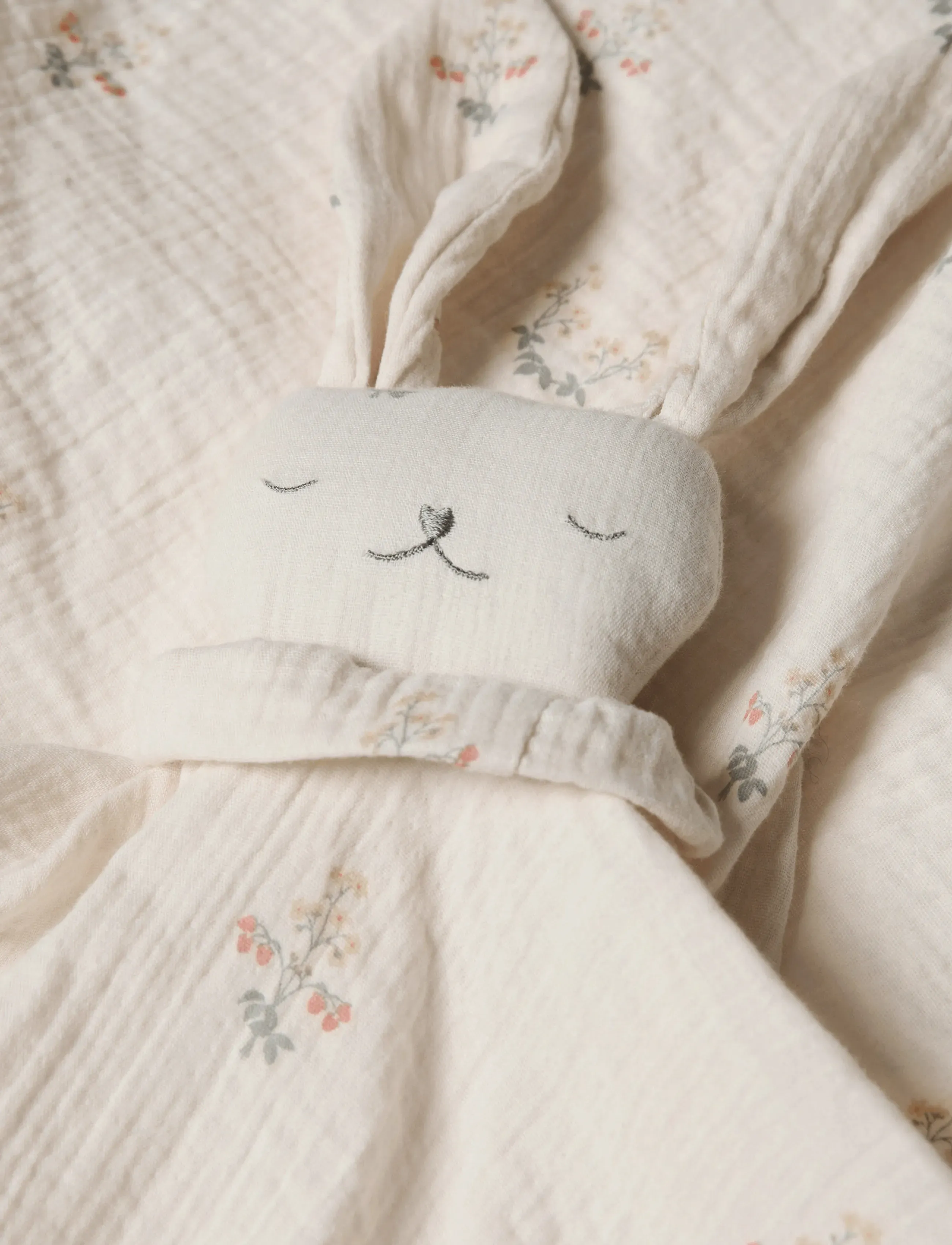 Garbo&Friends - La Fraise  Muslin Bunny Cuddle cloth - snuttefiltar - la fraise - 3
