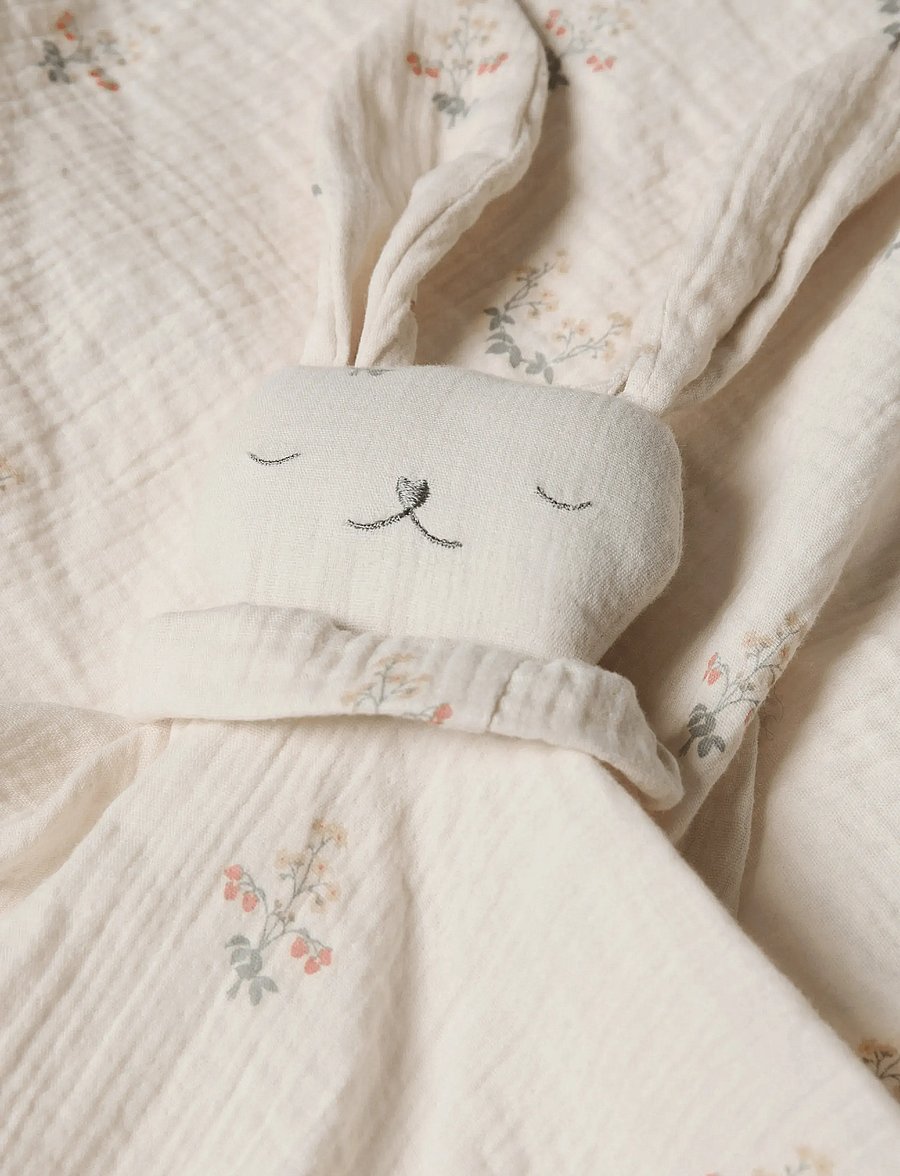 Garbo&Friends - La Fraise Muslin Bunny Cuddle cloth - snuttefiltar - la fraise - 3