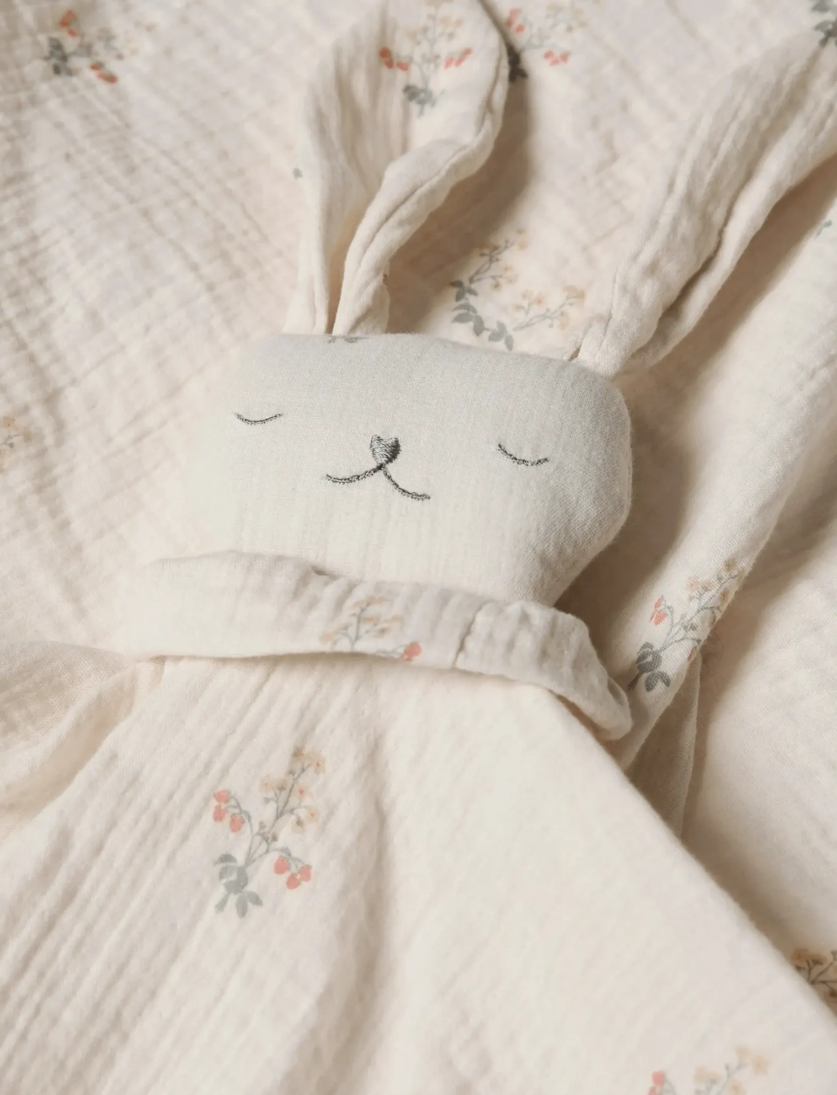 Garbo&Friends - La Fraise  Muslin Bunny Cuddle cloth - musselinklude - la fraise - 3