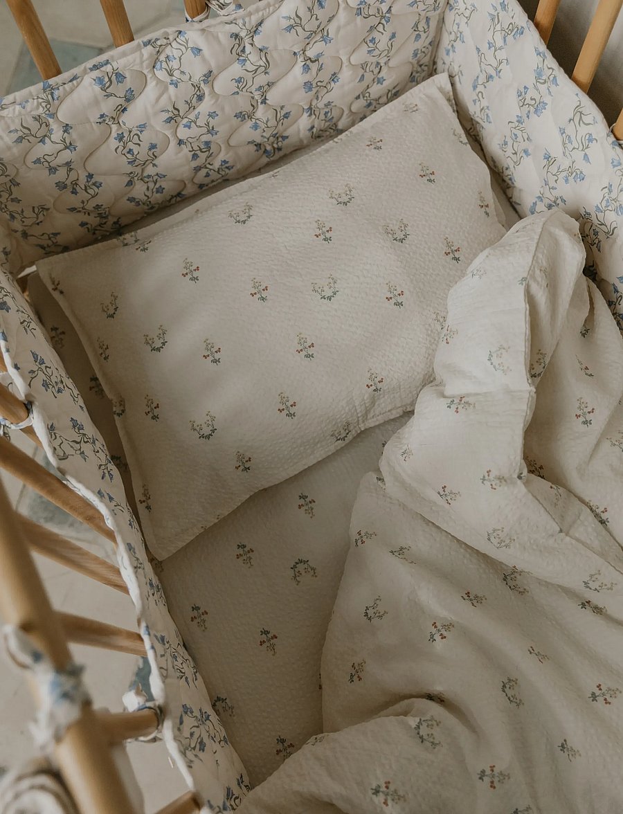 Garbo&Friends - Seersucker Bed Set Junior, 100x130/ 35x55 cm, La Fraise - schlafen - la fraise - 2