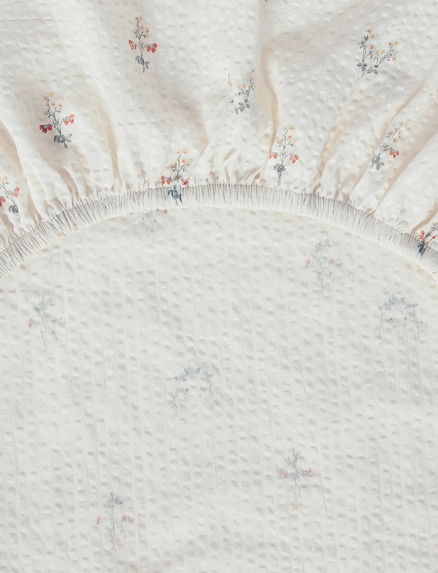 Garbo&Friends - Seersucker Fitted Sheet Single, 90x200x30 cm, La Fraise - lakan - la fraise - 4