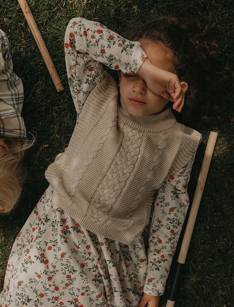 Garbo&Friends - Cable Knitted Neckwarmer - halsedisse - oat - 3