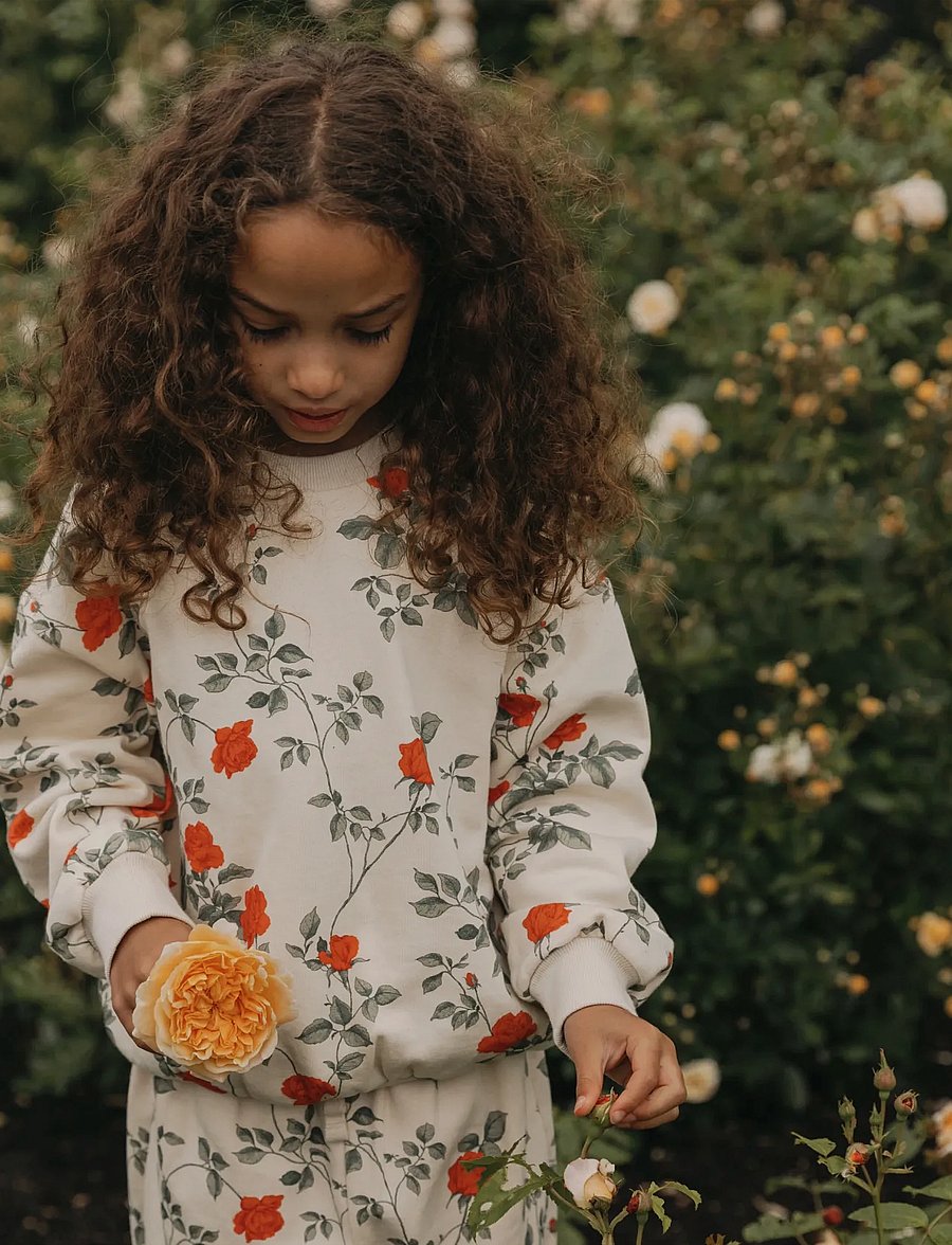 Garbo&Friends - Sweatshirt - dressipluusid - roses - 3