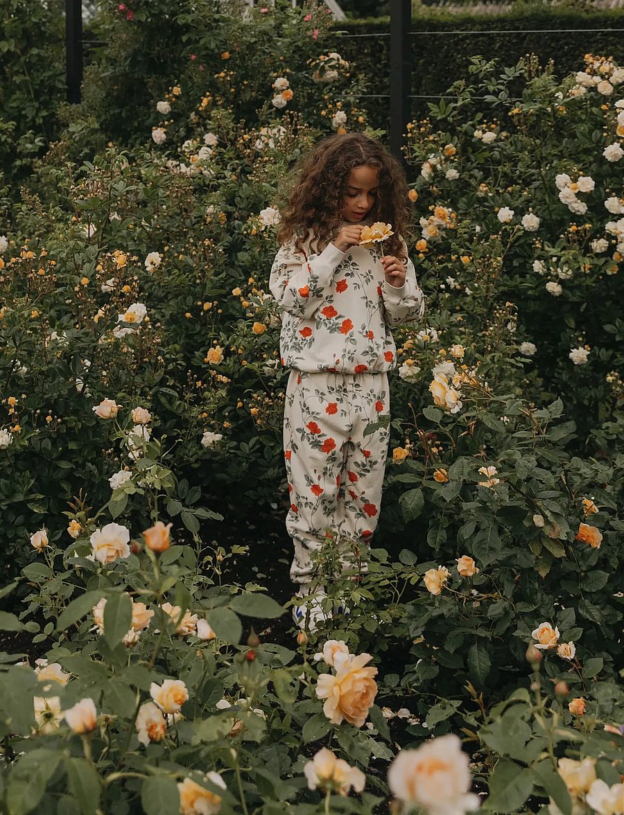 Garbo&Friends - Sweat Pants Baby - sweatpants - roses - 0