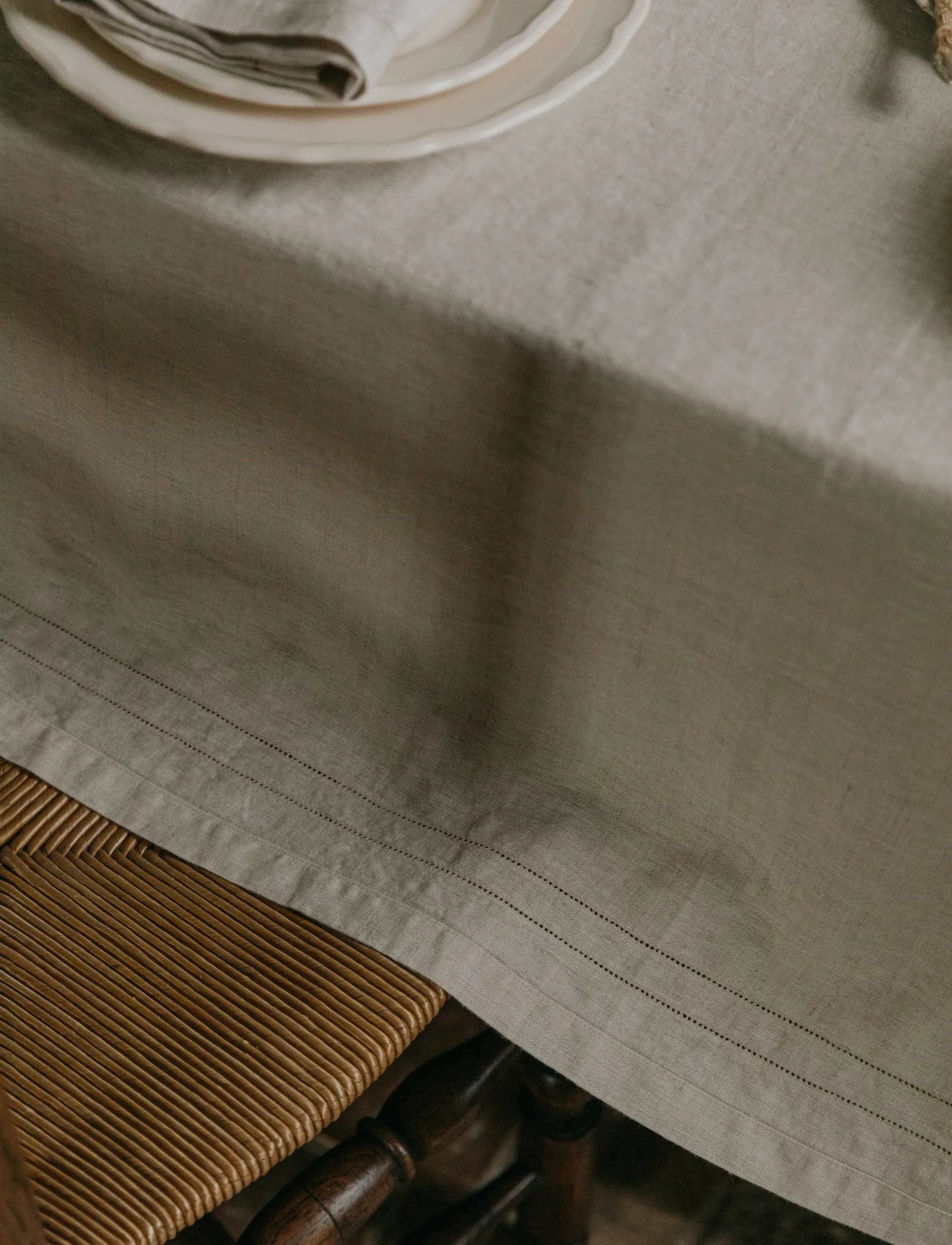 Garbo&Friends Linen Hemstitched Tablecloth 140X350Cm, 140X350 cm, Kitchen Textiles, Creme - Tablecloths & Table Runners, Homeware