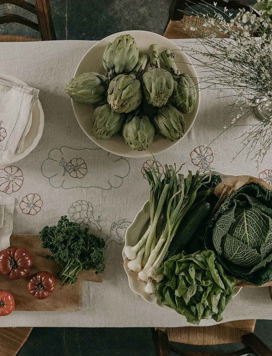 Garbo&Friends - Linen Embroidered Linen tablecloth 140x220cm - nappes et chemins de table - linen - 2