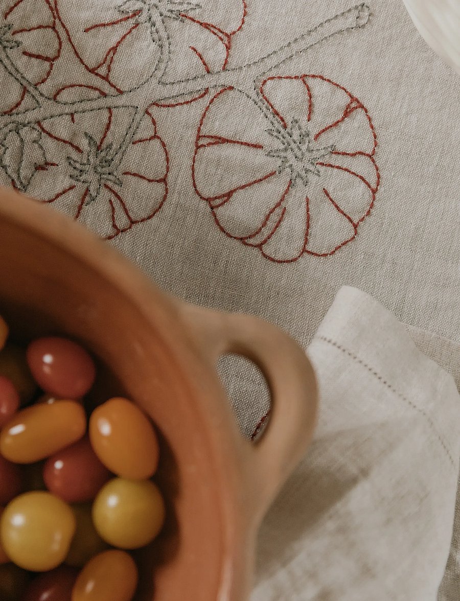 Garbo&Friends - Linen Embroidered Linen tablecloth 140x220cm - nappes et chemins de table - linen - 4