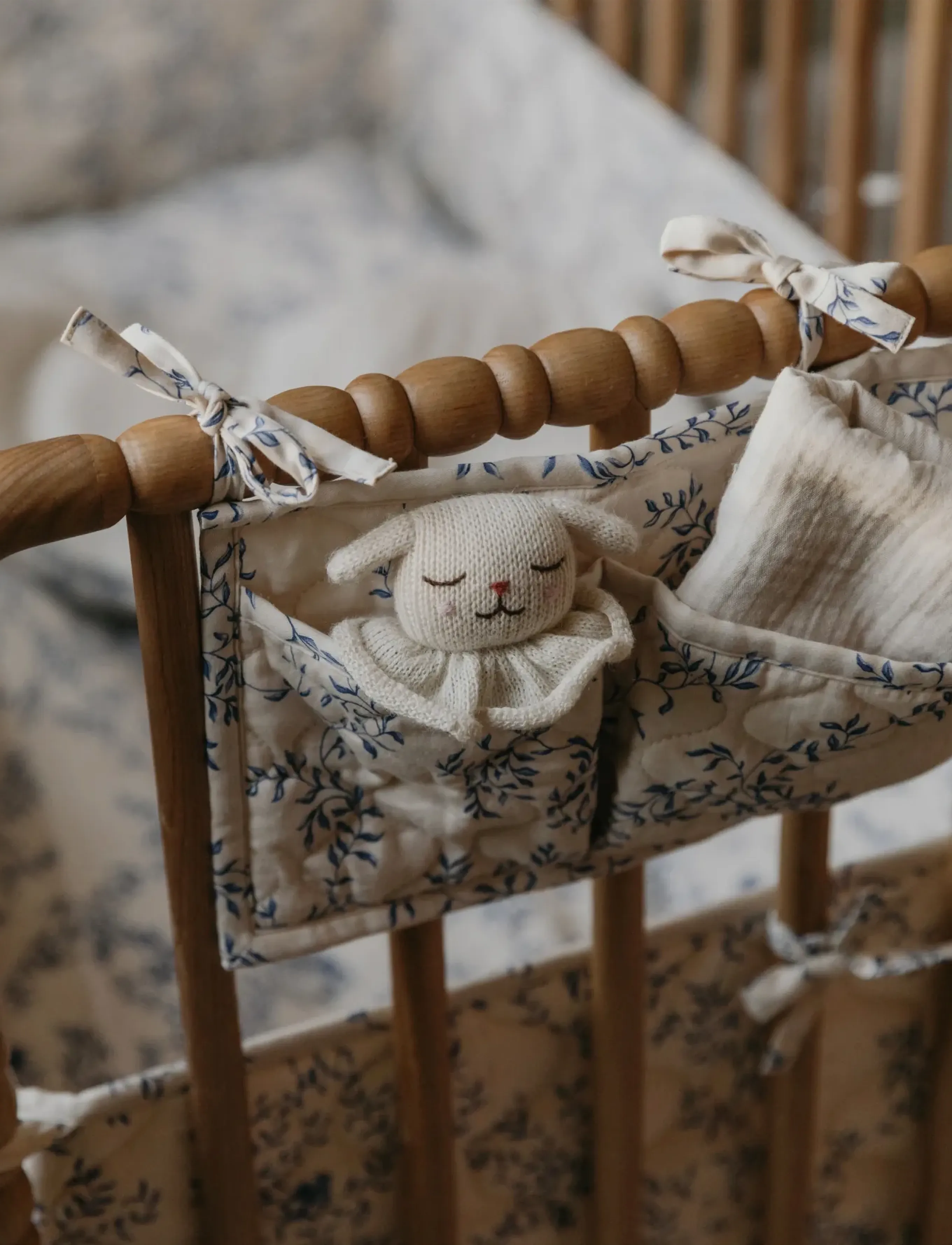 Garbo&Friends Satin Quilted Bed Pocket, 43X18 Cm, Jardim, cm, Baby Beds & Accessories, Creme - Cot Organisers, Kinder