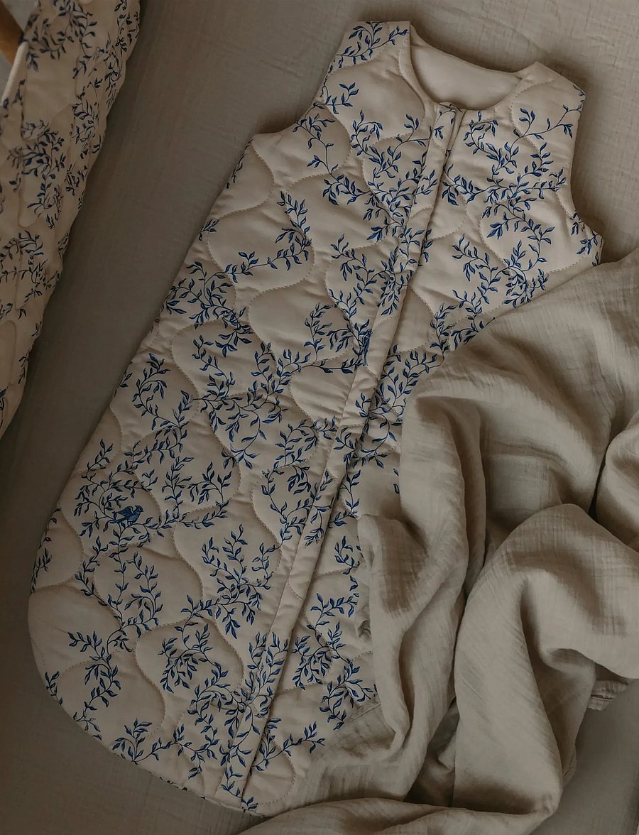 Garbo&Friends - Satin Quilted Sleeping Bag, 6-18m, Dainty - babysoveposer - jardim - 0