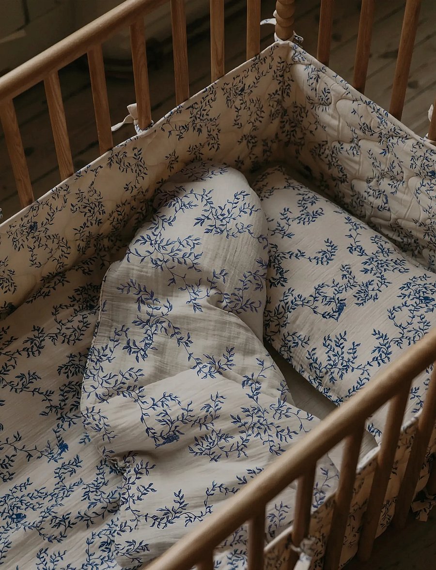 Garbo&Friends - Satin Quilted Crib Bumper, 360x30x0,5 cm, Jardim - tour de lit - jardim - 0