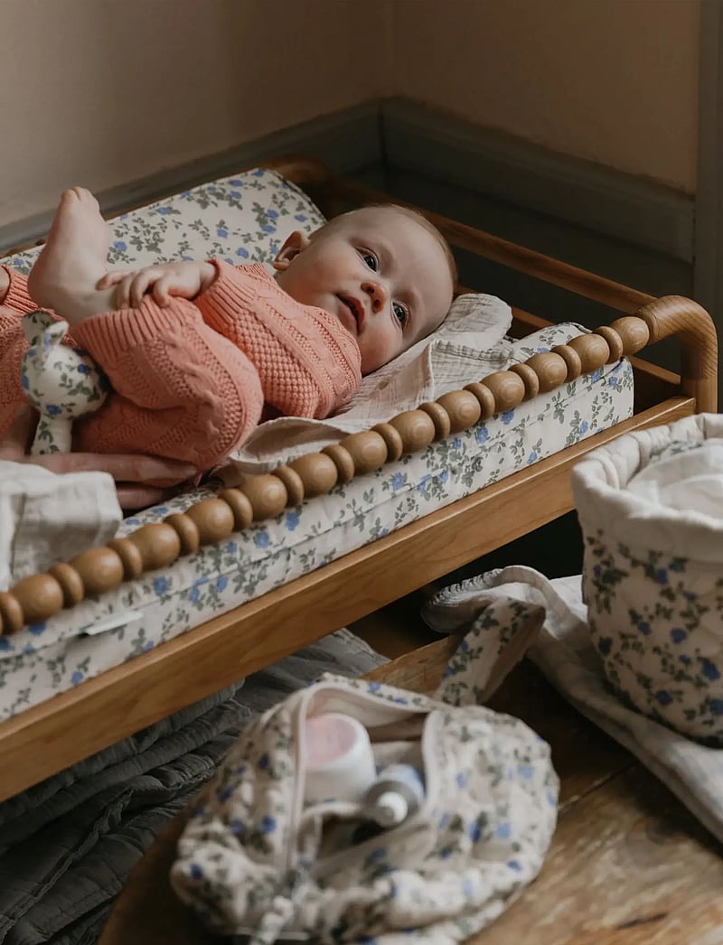 Garbo&Friends - Satin Quilted Toiletry Bag Medium, 26x17x10 cm, Dainty - babypflege - dainty - 3