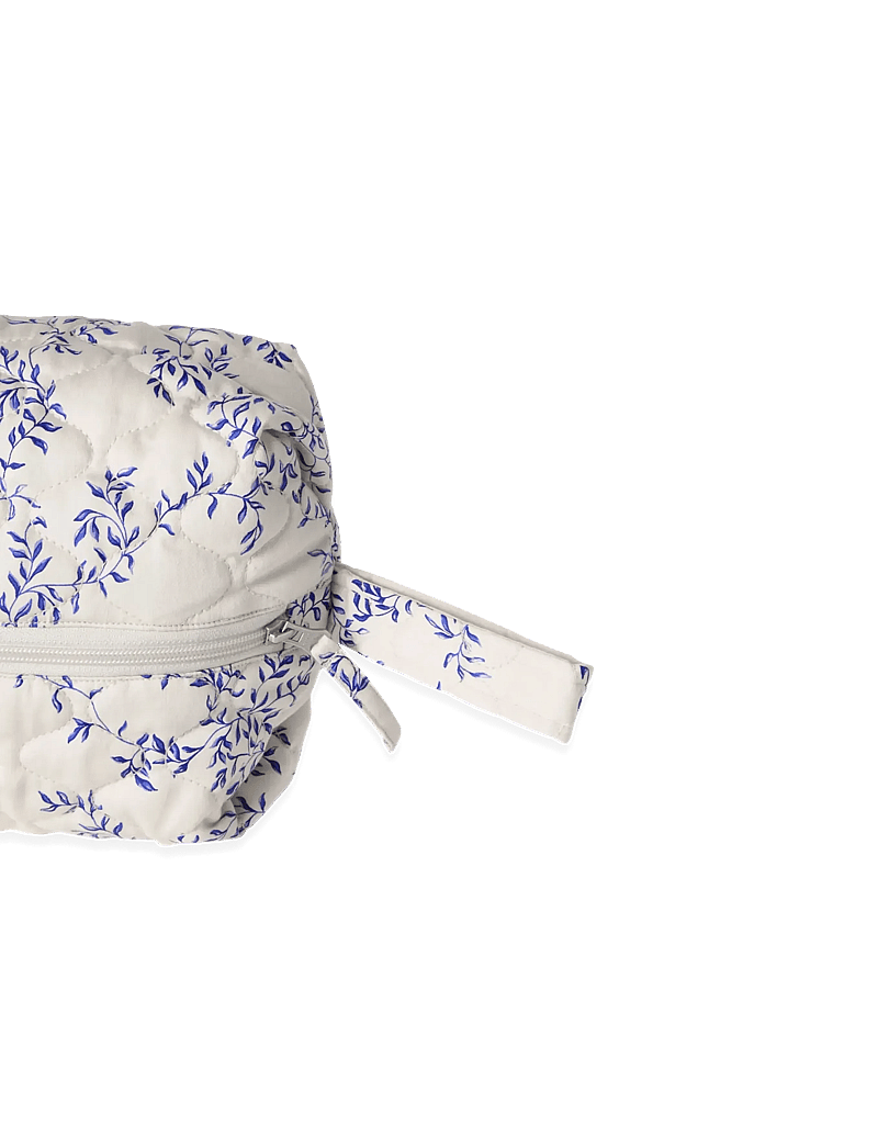 Garbo&Friends - Satin Quilted Toiletry Bag, 26x17x10 cm, Blueberry - tualett-tarvete kott - jardim - 2