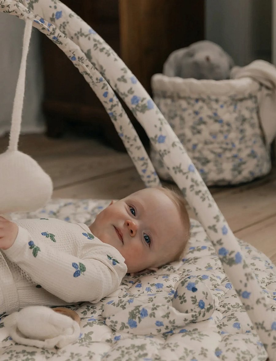 Garbo&Friends - Dainty Quilted Activity Playmat - spielbögen & spielmatten - dainty - 2