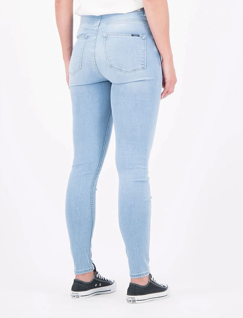 Garcia - Enrica - slim jeans - light used - 3
