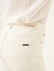Garcia - Celia - flared jeans - kit - 3