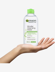 Garnier - Micellar Cleansing Water for Combination & Sensitive Skin - skintonic & toner - no colour - 3