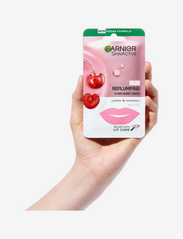 Garnier - Skin Active Lips Replumping 15min Cherry Sheet Mask - læbepleje - no colour - 2