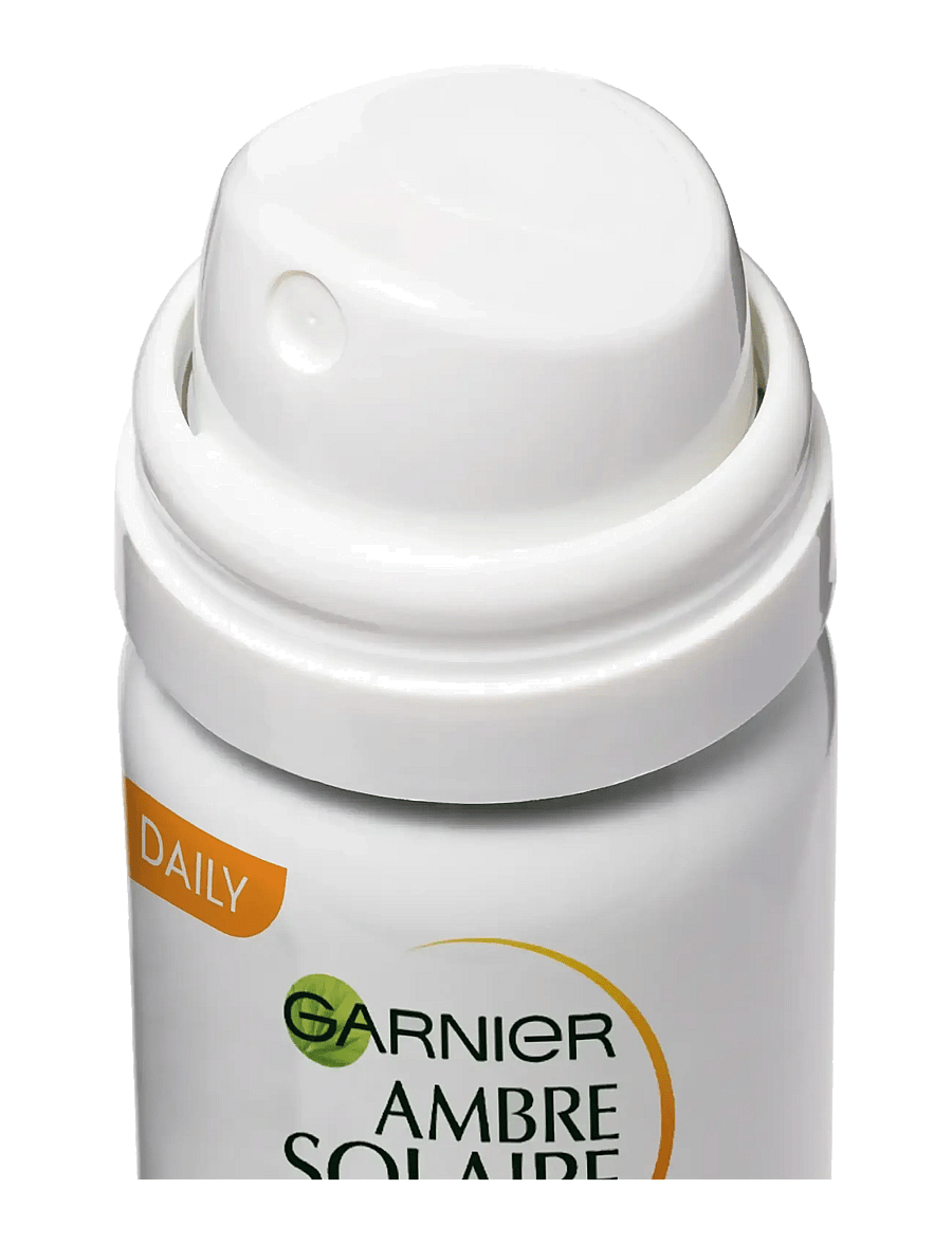 Garnier - Garnier Ambre Solaire Super UV Over Makeup Protection Mist with Hyaluronic Acid SPF50+ 75 ml - til ansigtet - clear - 4
