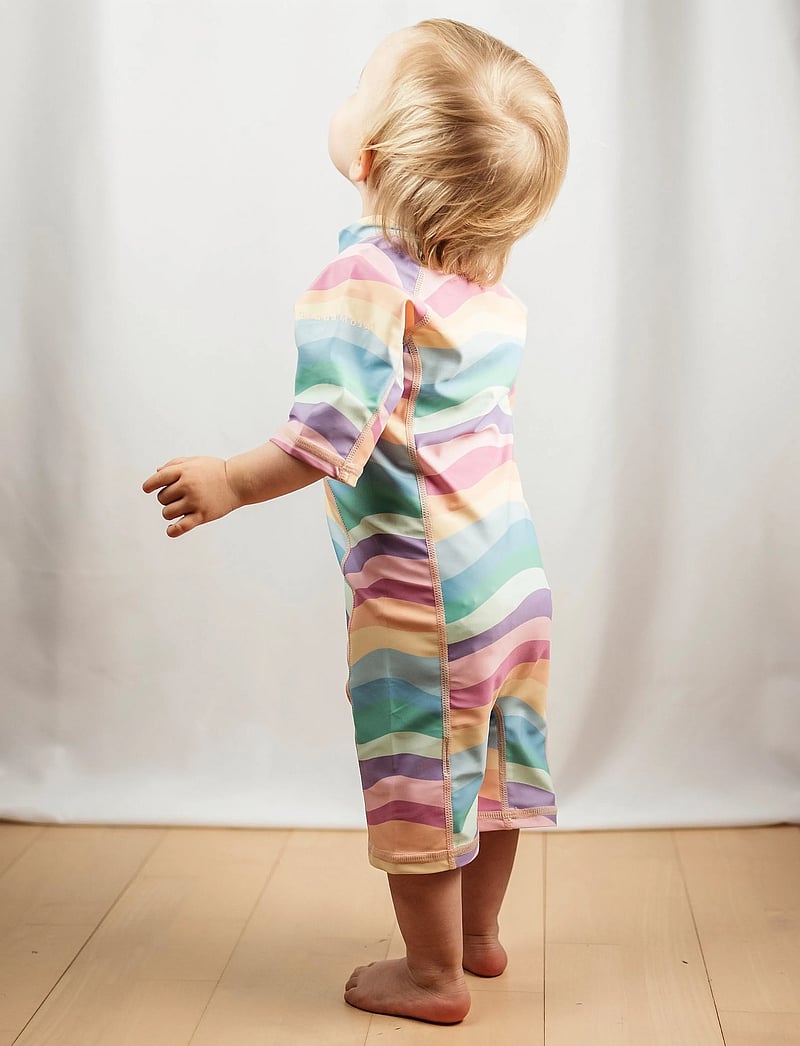 Geggamoja - UV-Suit - uv clothing - rainbow - 3