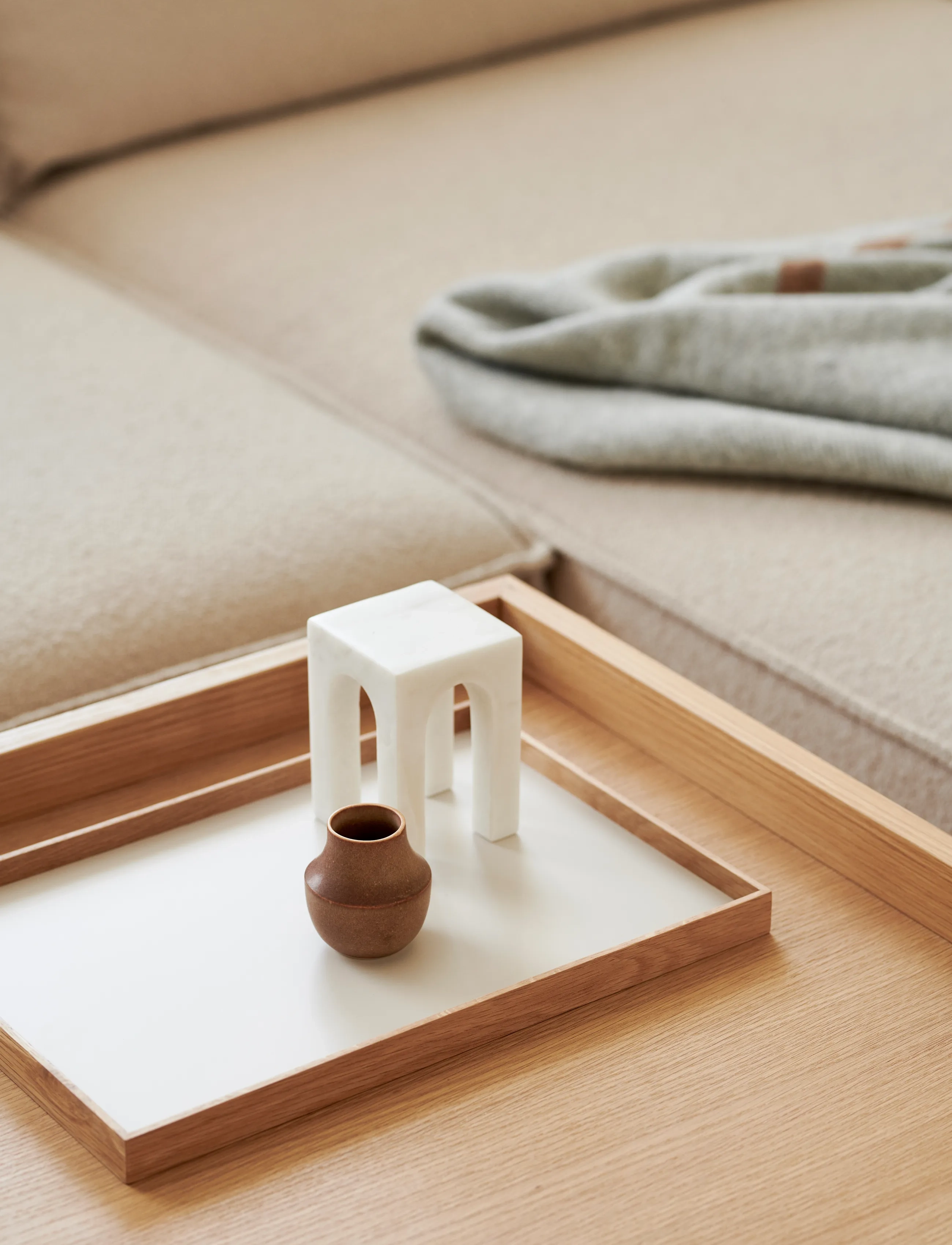Gejst Frame Tray, M, Dining & Table Accessories, Beige - Trays, Homeware