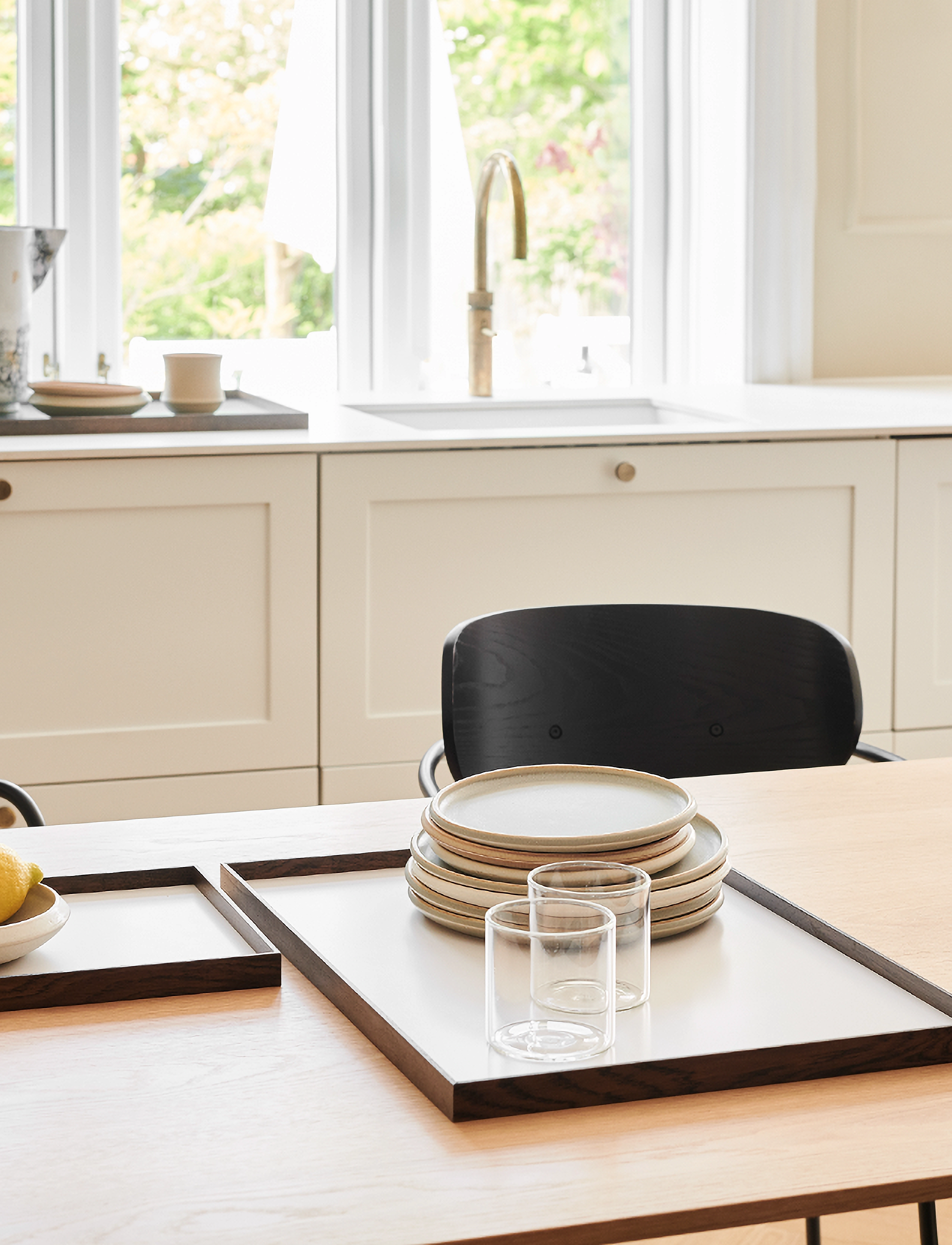 Gejst Frame Tray, M, Dining & Table Accessories, Beige - Trays, Homeware