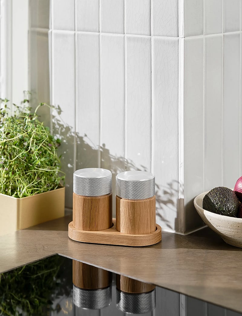 Gejst - Sina Salt and Pepper Mill oak/ steel - salz- & pfefferstreuer - oak/steel - 2