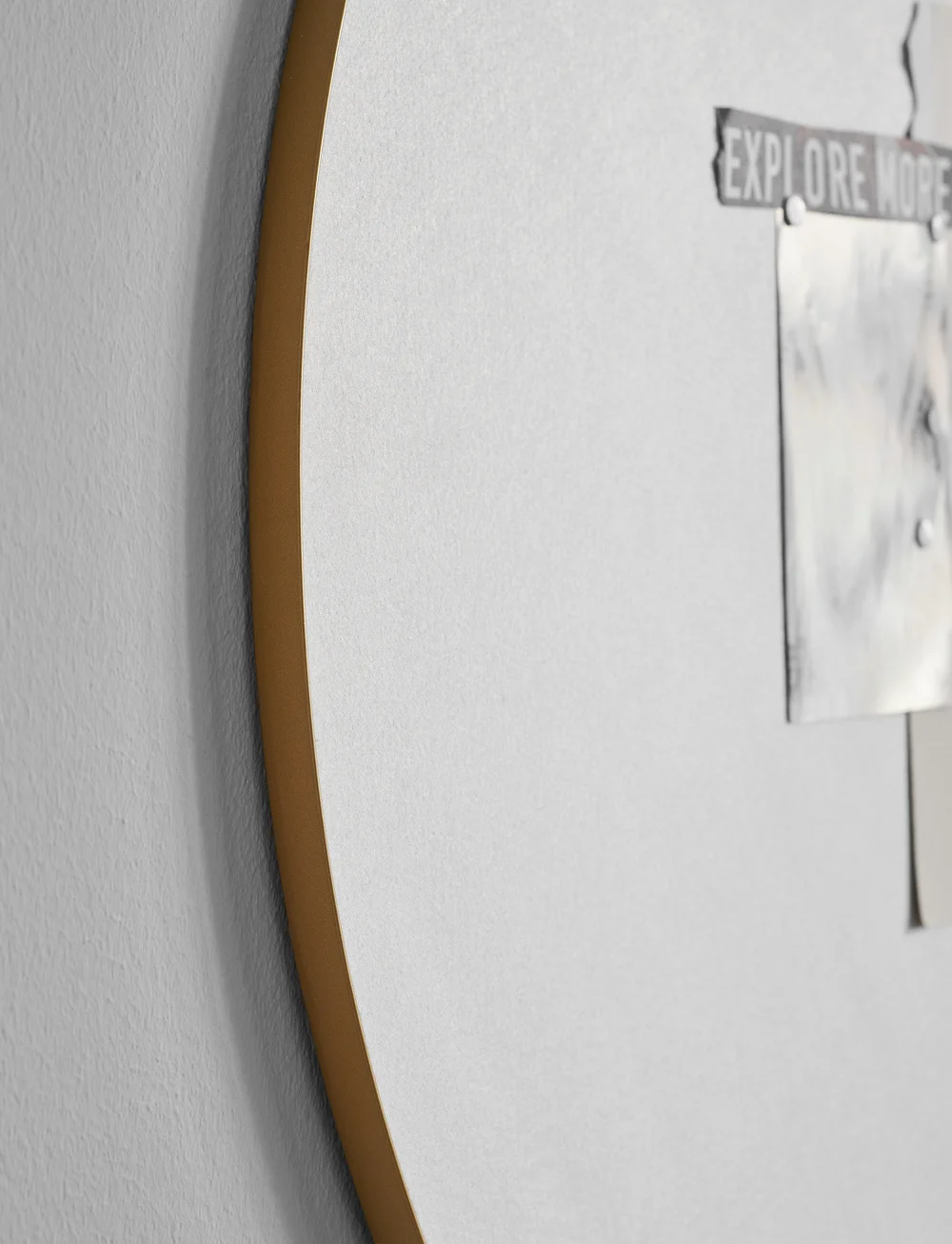 Gejst - Retell pinboard - versla eftir verði - white, brass - 2