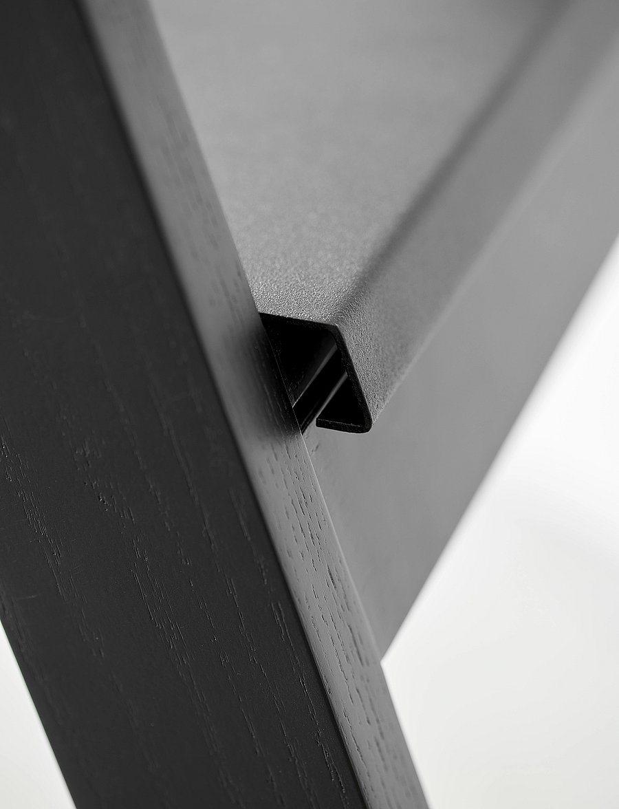 Gejst - Reech Stepladder - hocker & bänke - black - 4